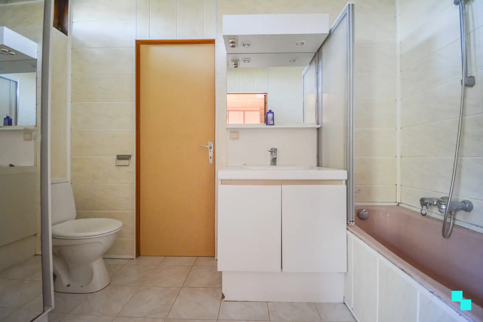 Aantrekkelijke, te renoveren woning op 11.575 m² te Roeselare foto 15