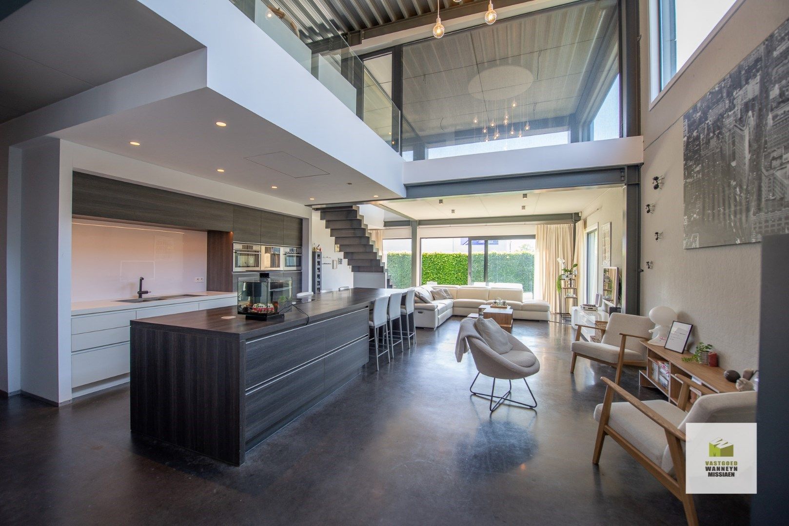 Ruime loods (288m2) met woonst te Verrekijker Wingene  foto 6