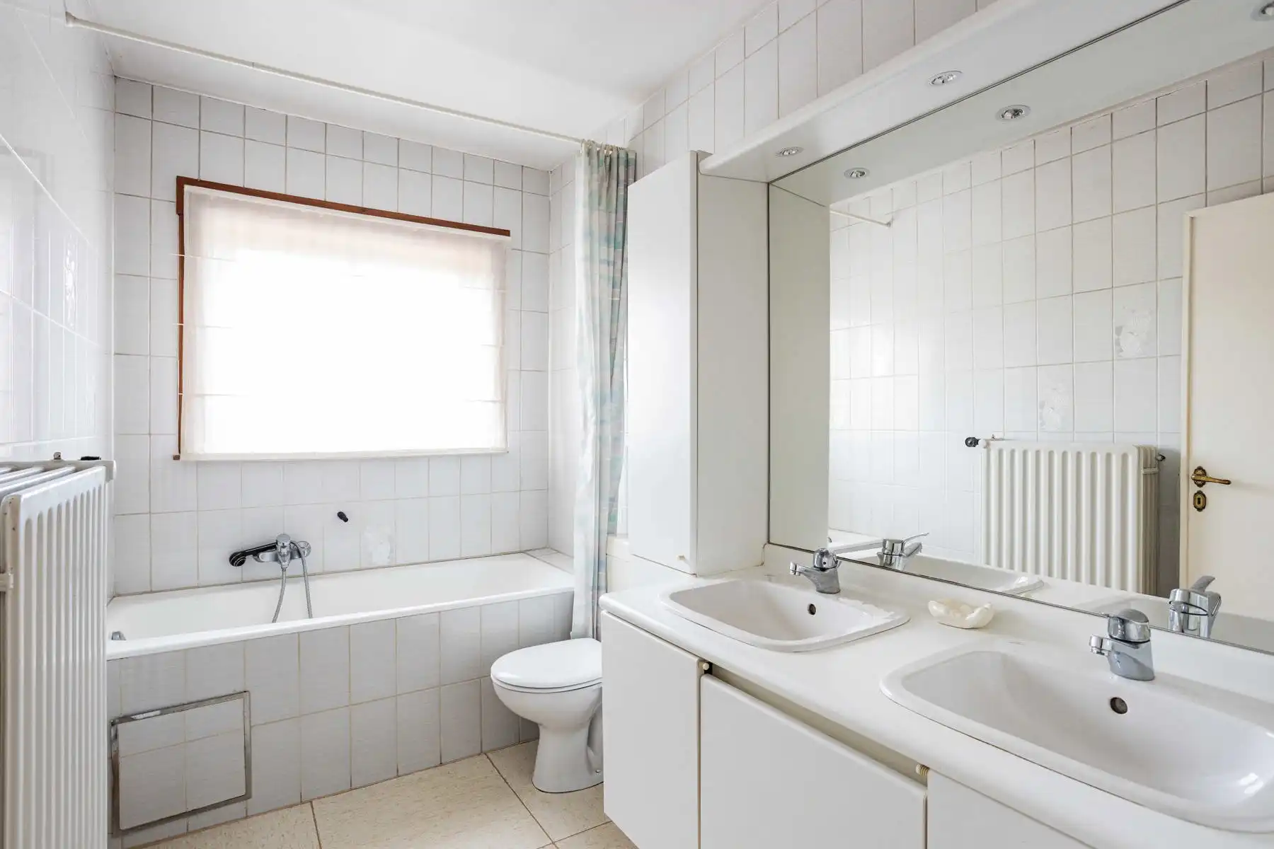 Leuke op te frissen woning aan de stadsrand! foto 20