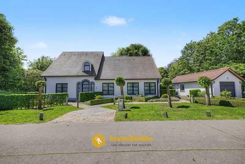 STIJLVOLLE VILLA OP 10.397m2 MET AANGELEGDE PARKTUIN - TE KOOP foto 2