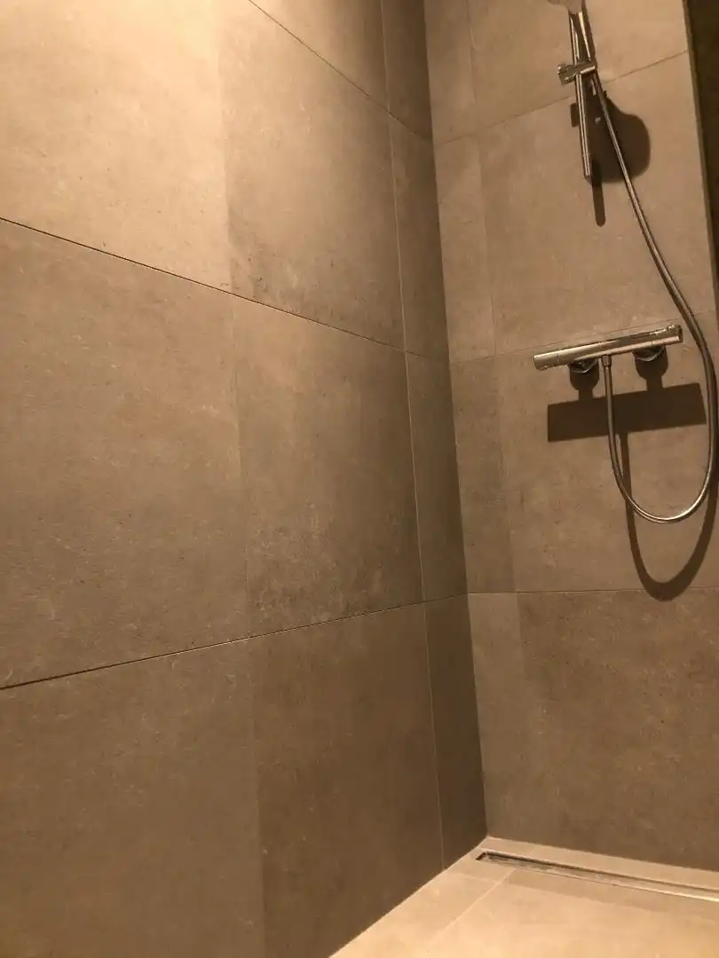 Luxueus en gelijkvloers wonen met drie kamers, groot terras,... foto 15