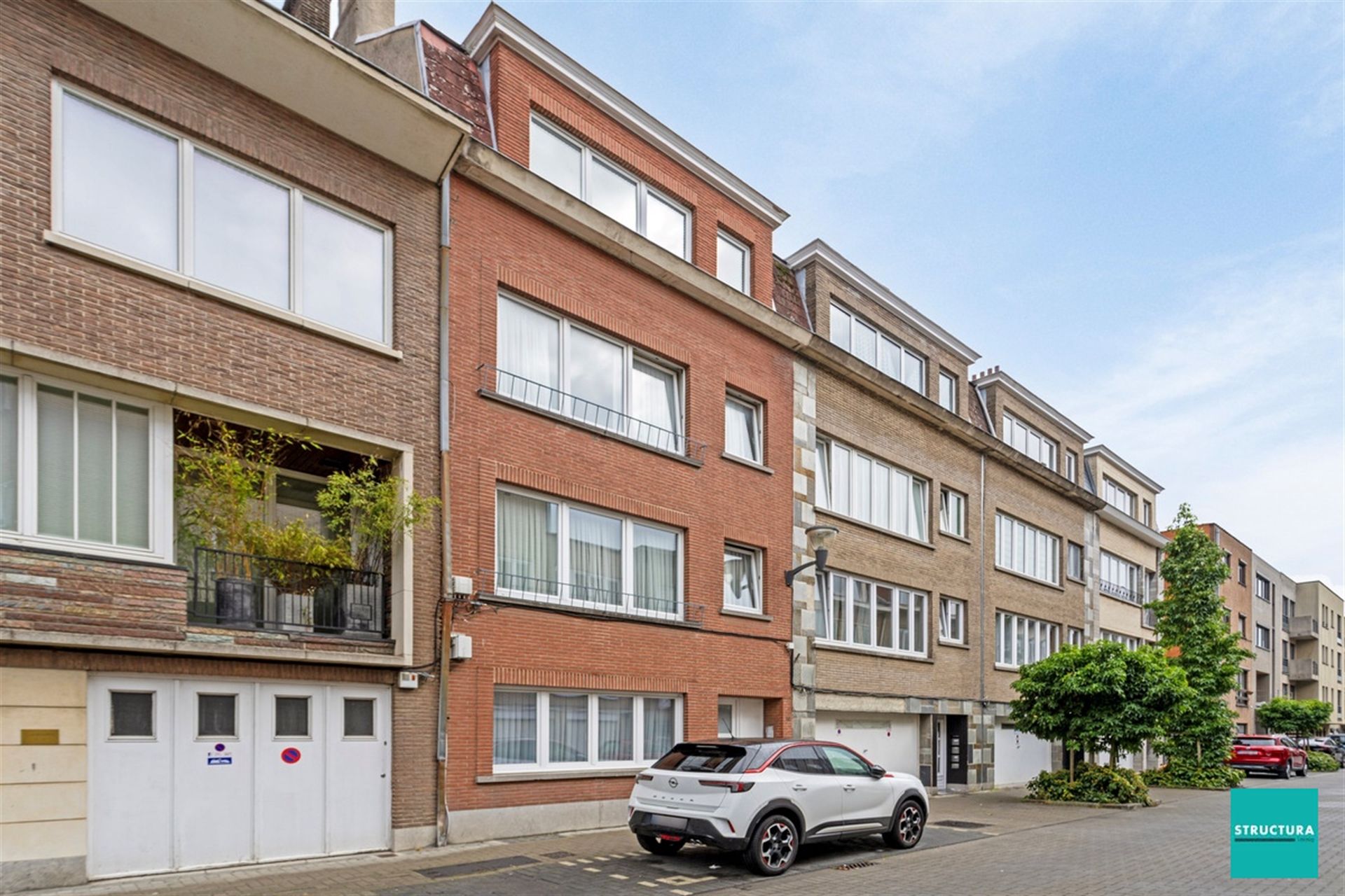 Renovatie appartement met groot potentieel foto 1