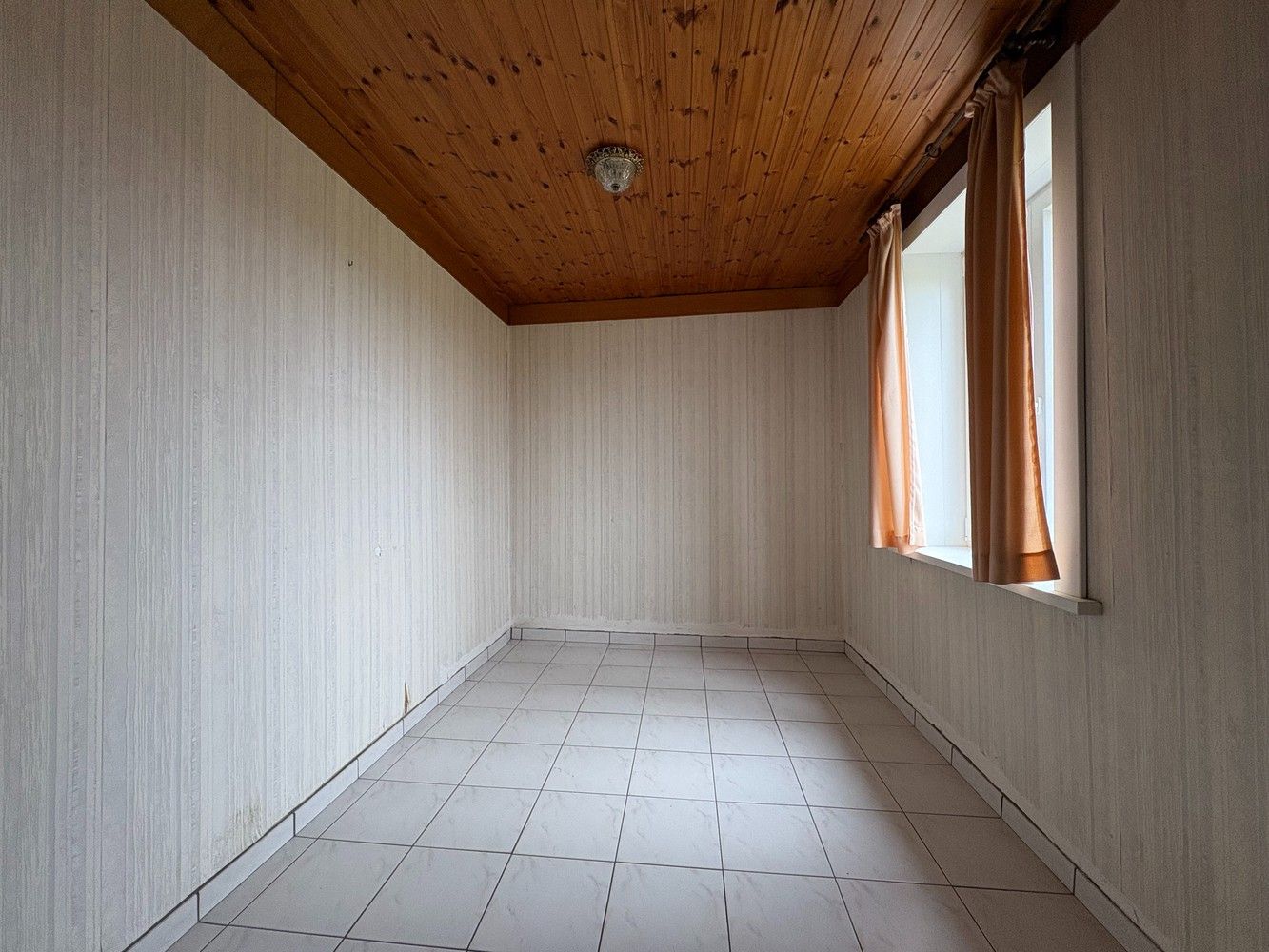 Instapklare woning met 3 slaapkamers en aparte garage foto 11
