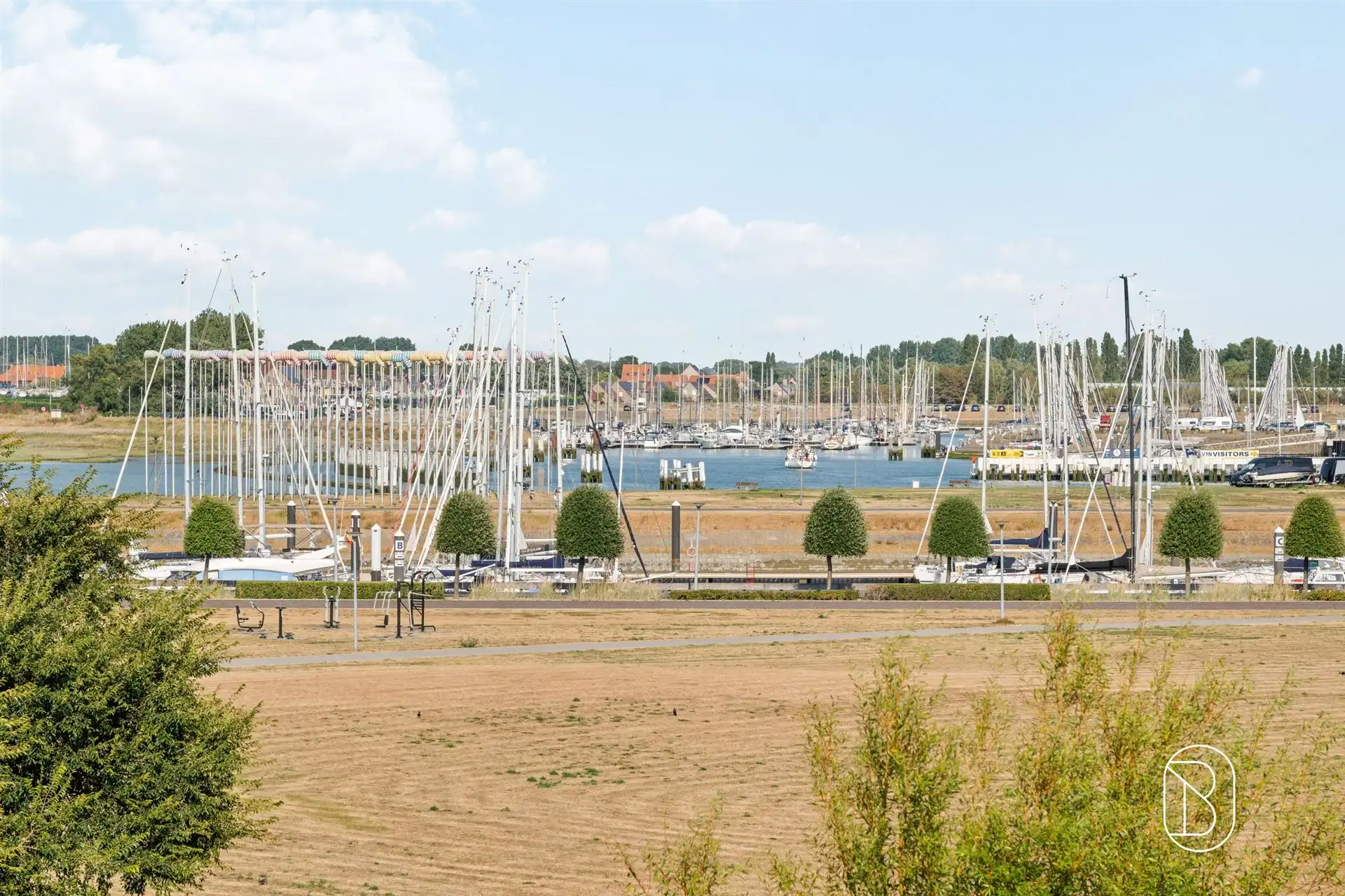 Appartement met 2 slk en terras, zicht op de havengeul foto 2