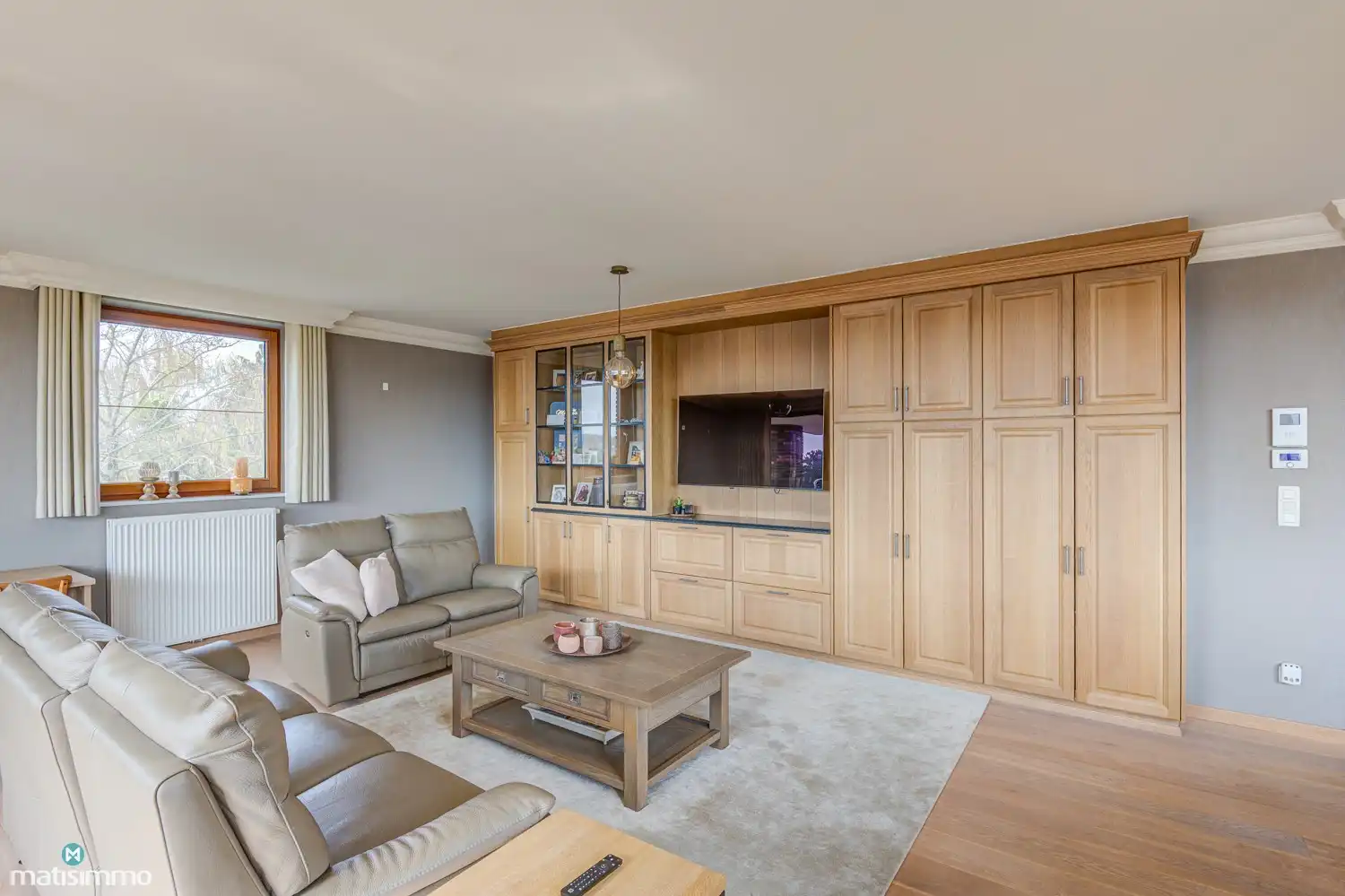 LUXUEUS AFGEWERKT APPARTEMENT MET 2 SLAAPKAMERS EN ZUIDGERICHT TERRAS VLAKBIJ HET CENTRUM VAN BILZEN (+ optioneel 3 autostaanplaatsen) foto 4