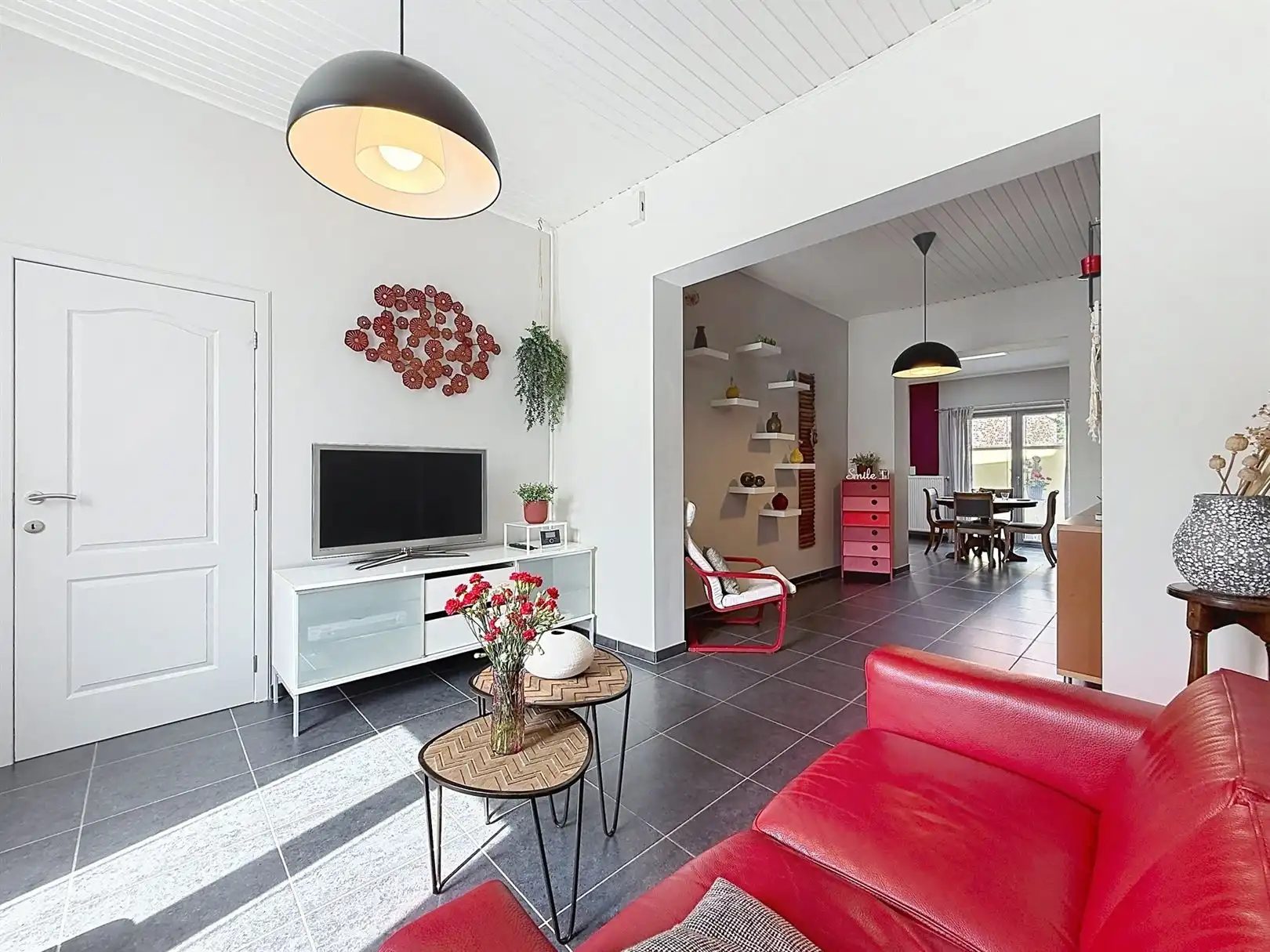 Instapklare stadwoning met koer, 2/3 slpks foto 9