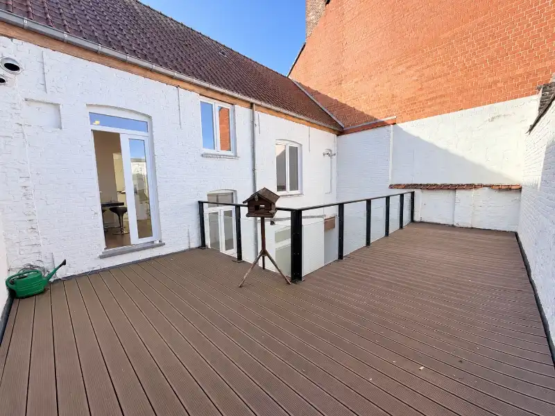 --- NIEUW --- Mooi duplex-appartement met 2 slaapkamers en zeer groot dakterras. foto 2
