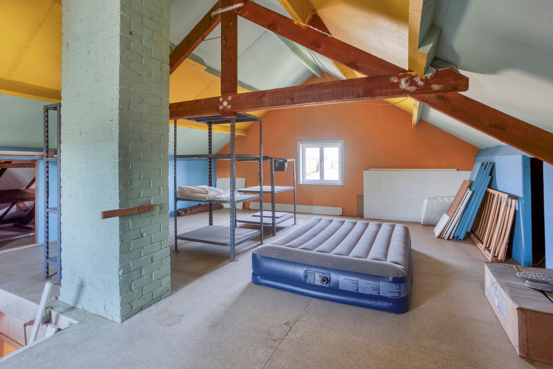 Te renoveren open bebouwing met zuidgerichte tuin foto 18