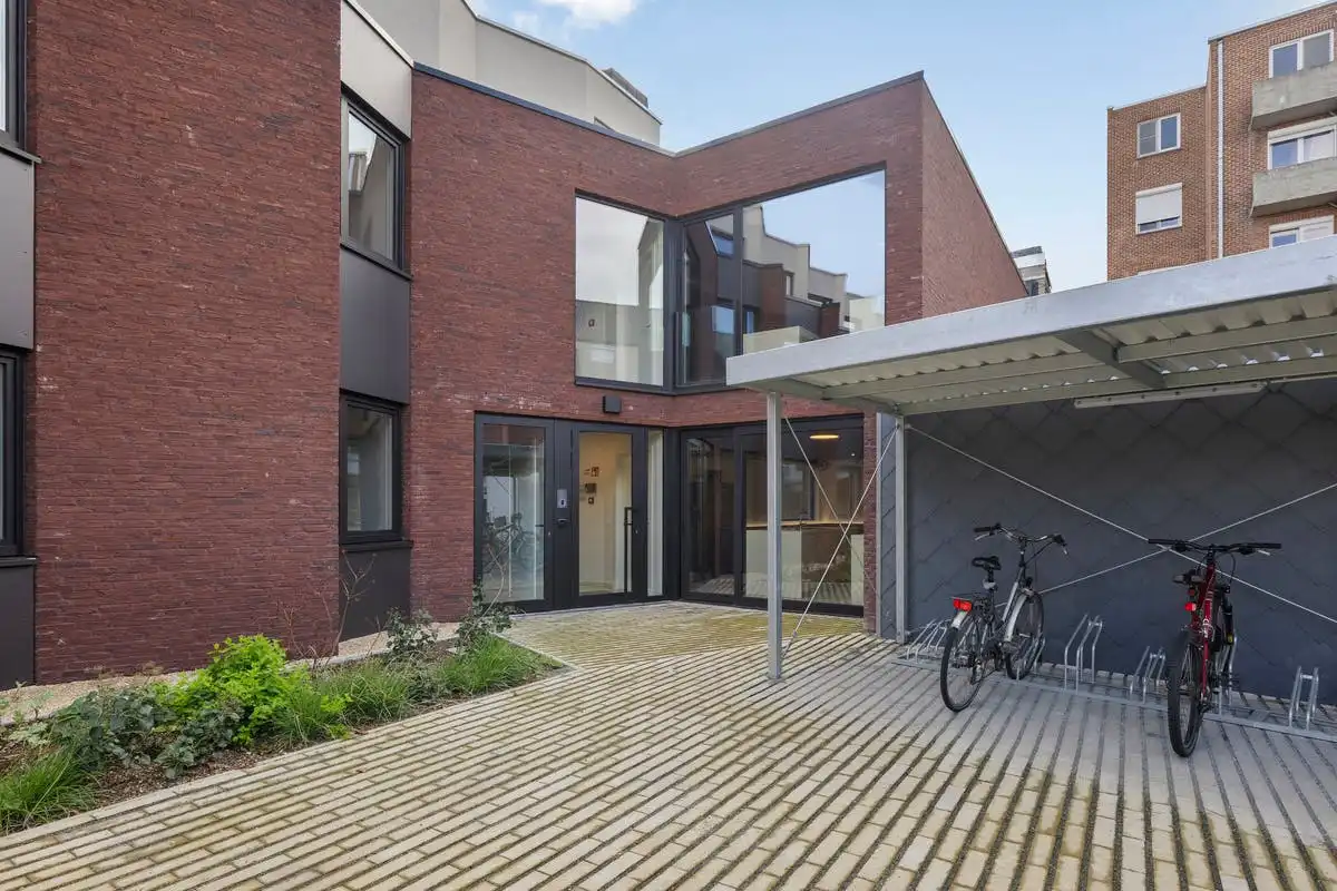 Studentenkamer te koop in centrum Kortrijk! foto 10