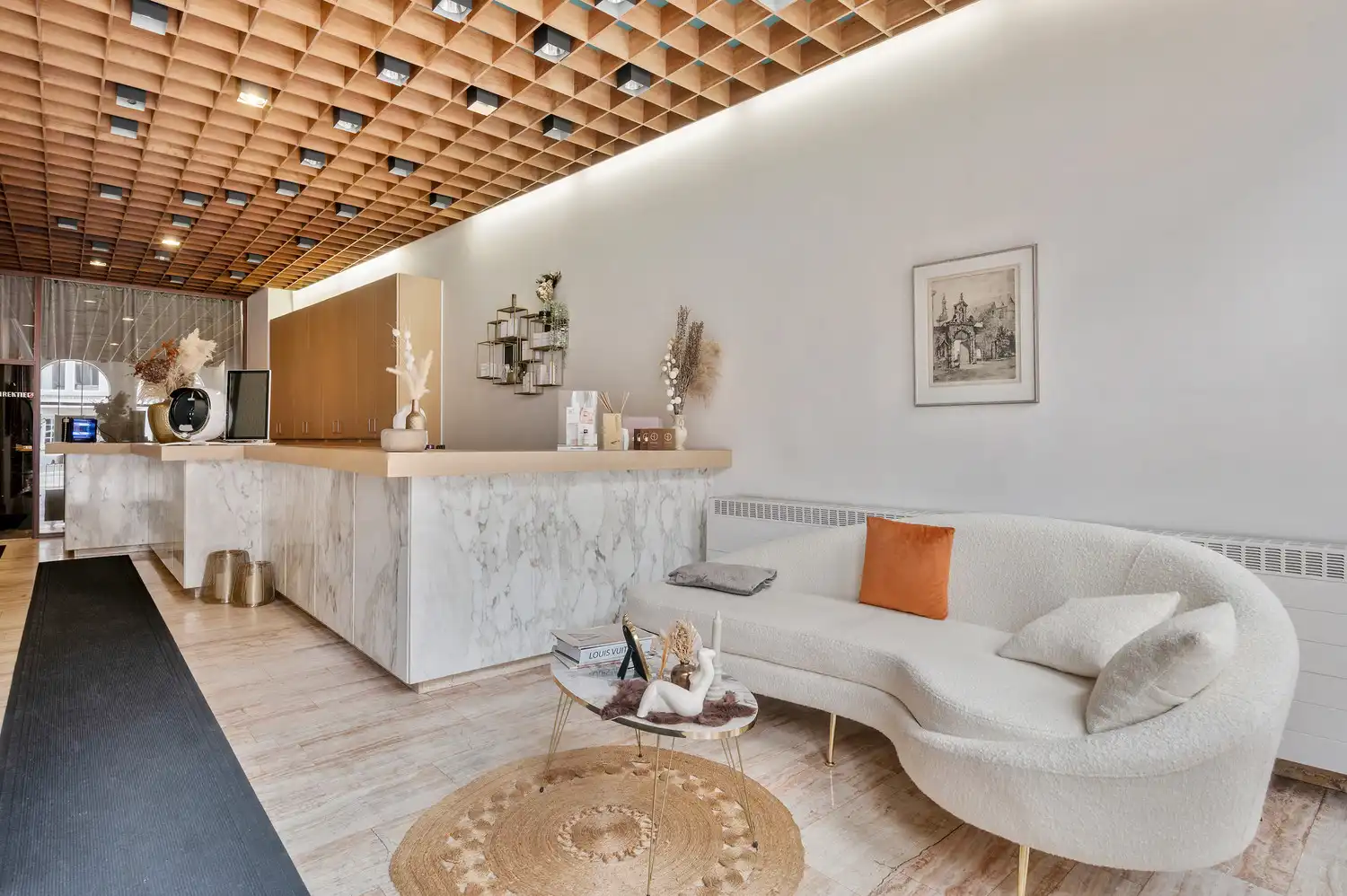 Prachtig appartementsgebouw met 4 appartementen, 1 handelsgelijkvloers en een uiterst gunstige  EPC! foto 2