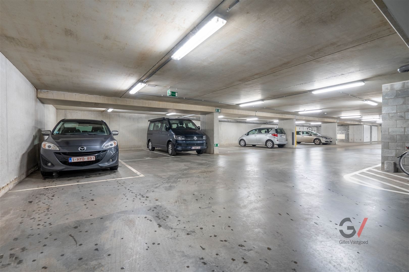 Stijlvol appartement met privé tuin & terras  foto 7