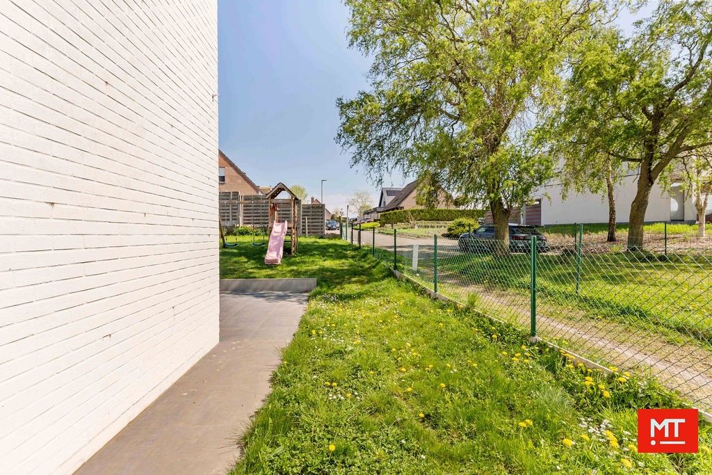 Gerenoveerde halfopen woning op het einde van een doodlopende straat te Zonnebeke foto 22