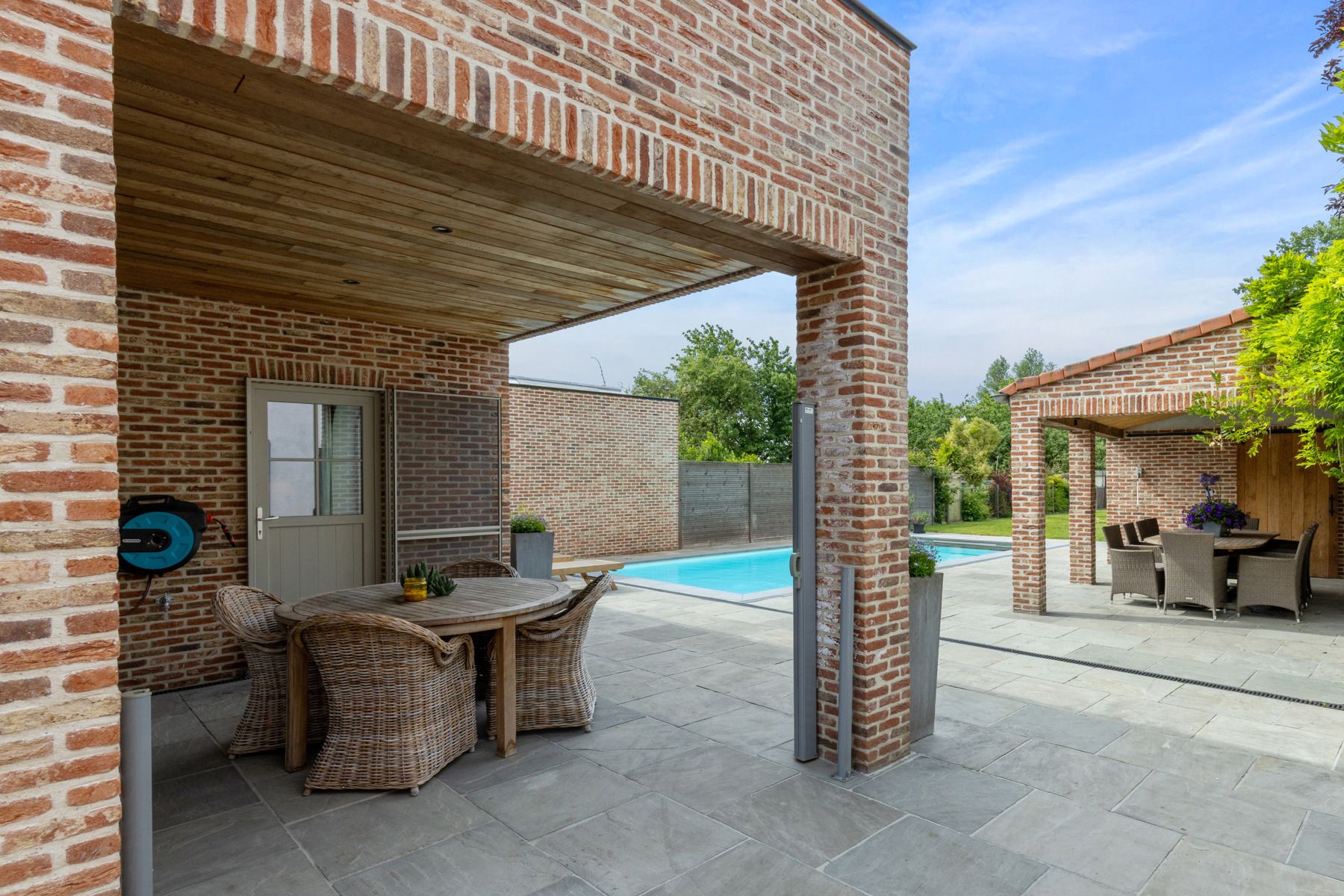 BAMBRUGGE - Uitzonderlijke woning met tuin op toplocatie foto 4