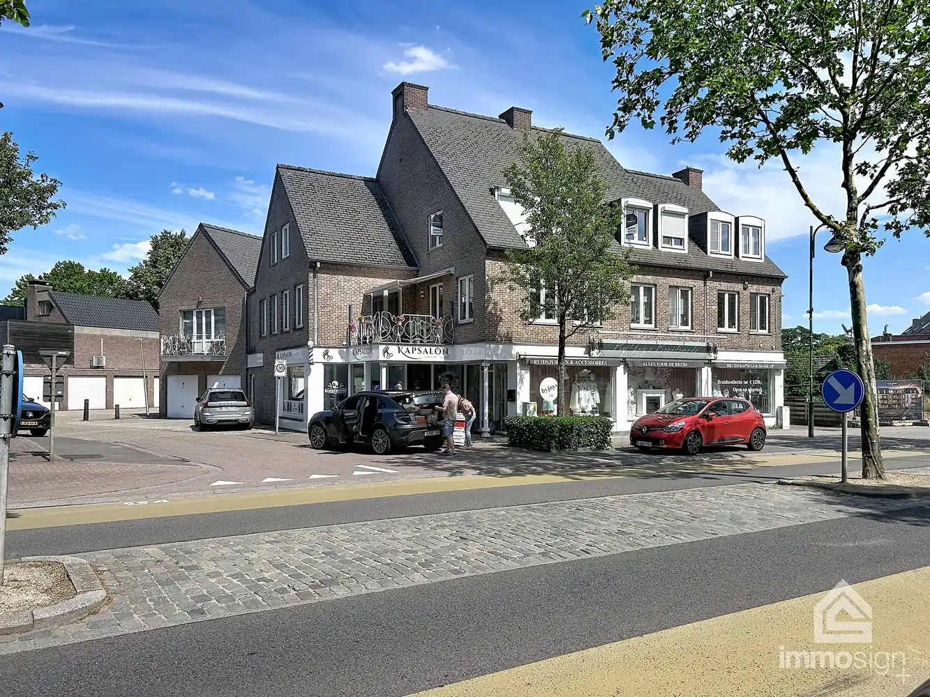 Instapklaar appartement in het centrum van Hamont met terras en 2 slaapkamers foto 2
