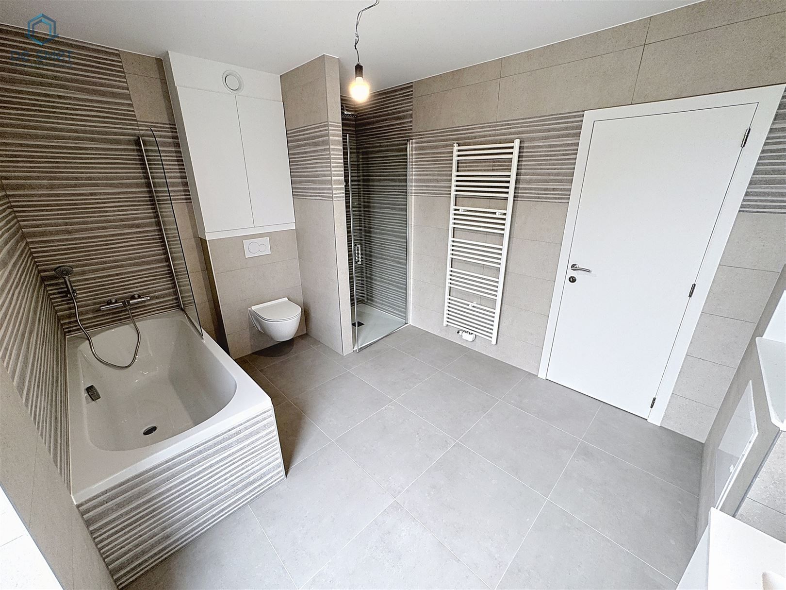 Exclusieve BEN-Nieuwbouwwoning met 6 Slaapkamers, 2 Badkamers en Garage Instapklaar & Energiezuinig! foto 13