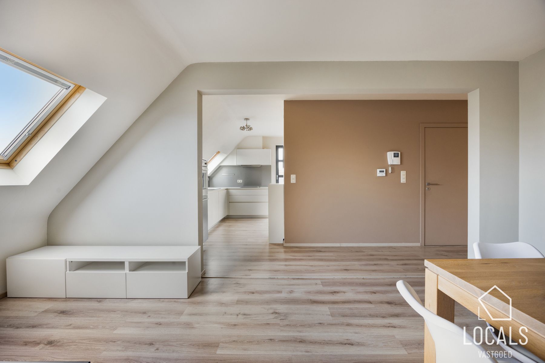 Instapklare 2-slaapkamer penthouse met staanplaats in Ninove foto 7