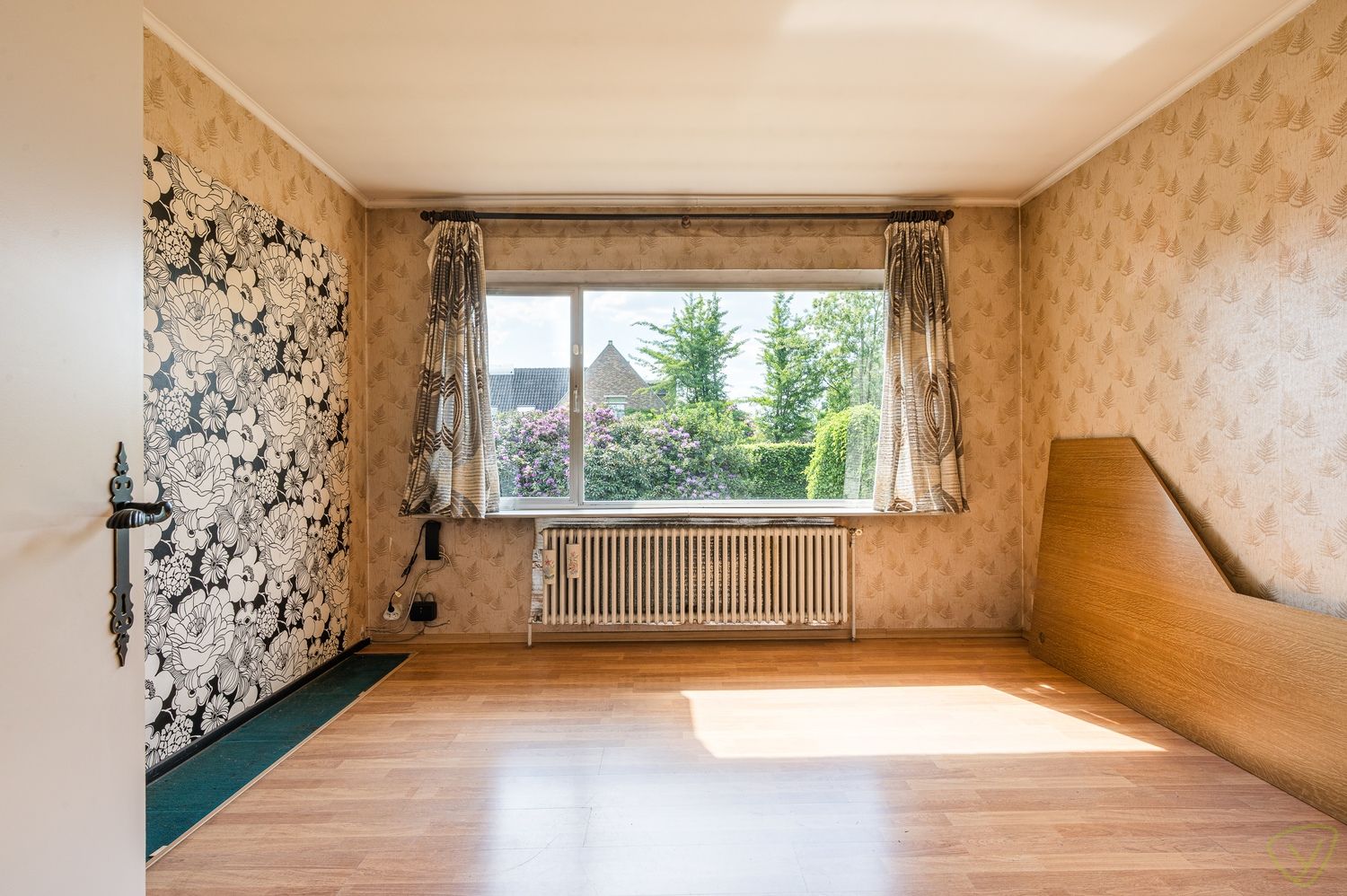 Karaktervolle woning met  riante tuin in Eeklo foto 14