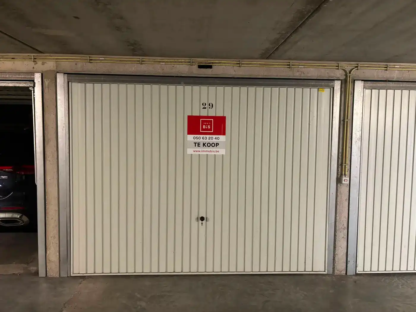 Gesloten garagebox in een residentie op de Kustlaan aan de minigolf op de -1 foto 5
