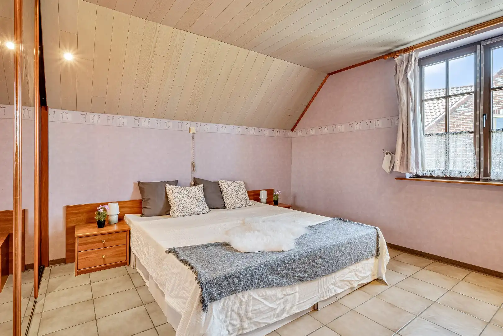Ruime gezinswoning met weide op 7065m² foto 10