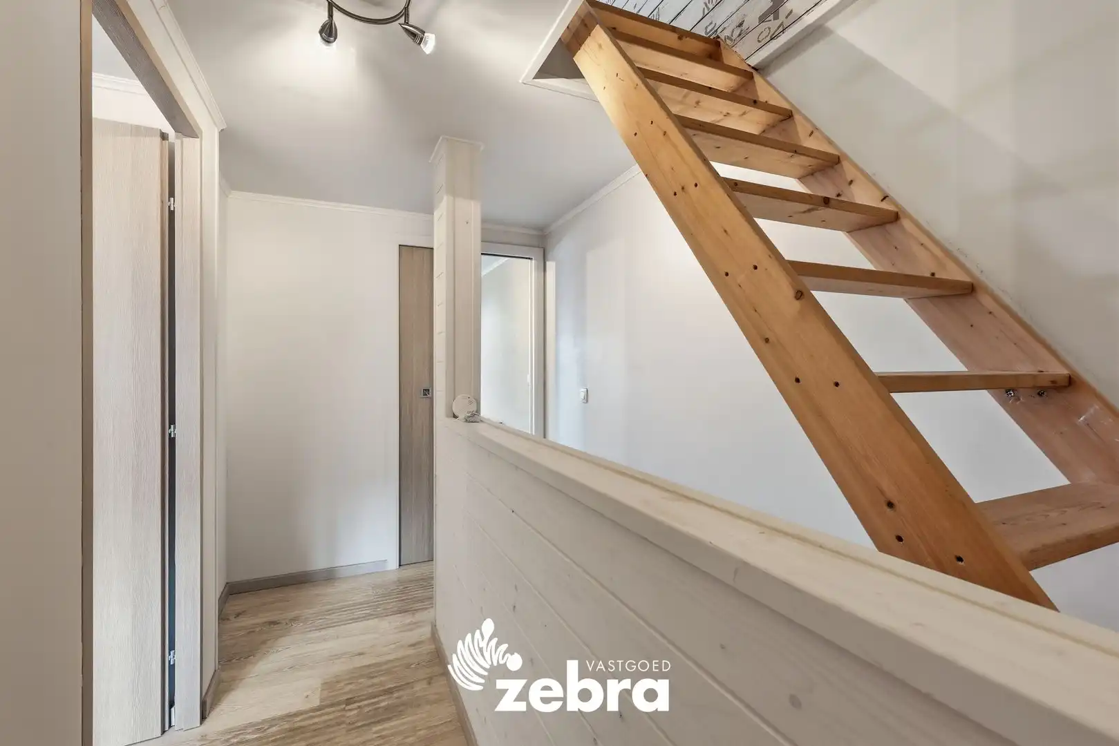 Instapklare woning met 3 slaapkamers in Roeselare! foto 9