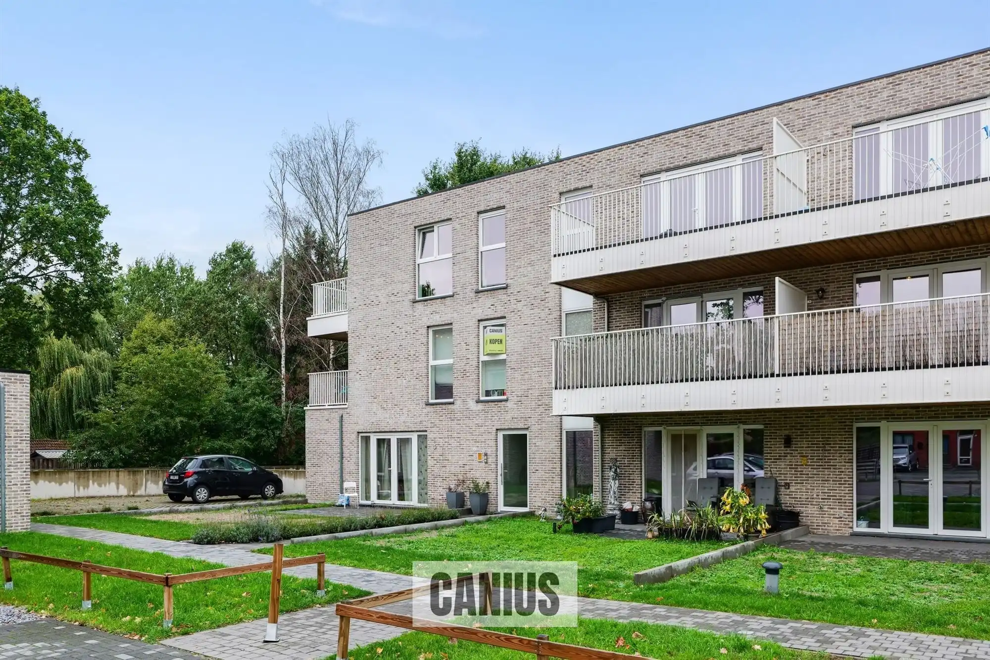 HEDENDAAGS APP. MET 3 SLKS, TERRAS & AUTOSTAANPLAATS foto 18