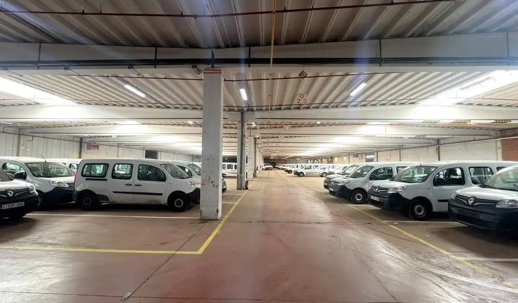 Loods te huur in industriepark-Noord te Sint-Niklaas foto 3