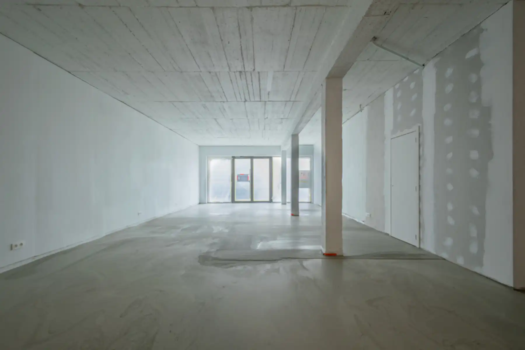 HANDELSPAND MET UITZONDERLIJKE VISIBILITEIT CENTRUM SCHILDE foto 6