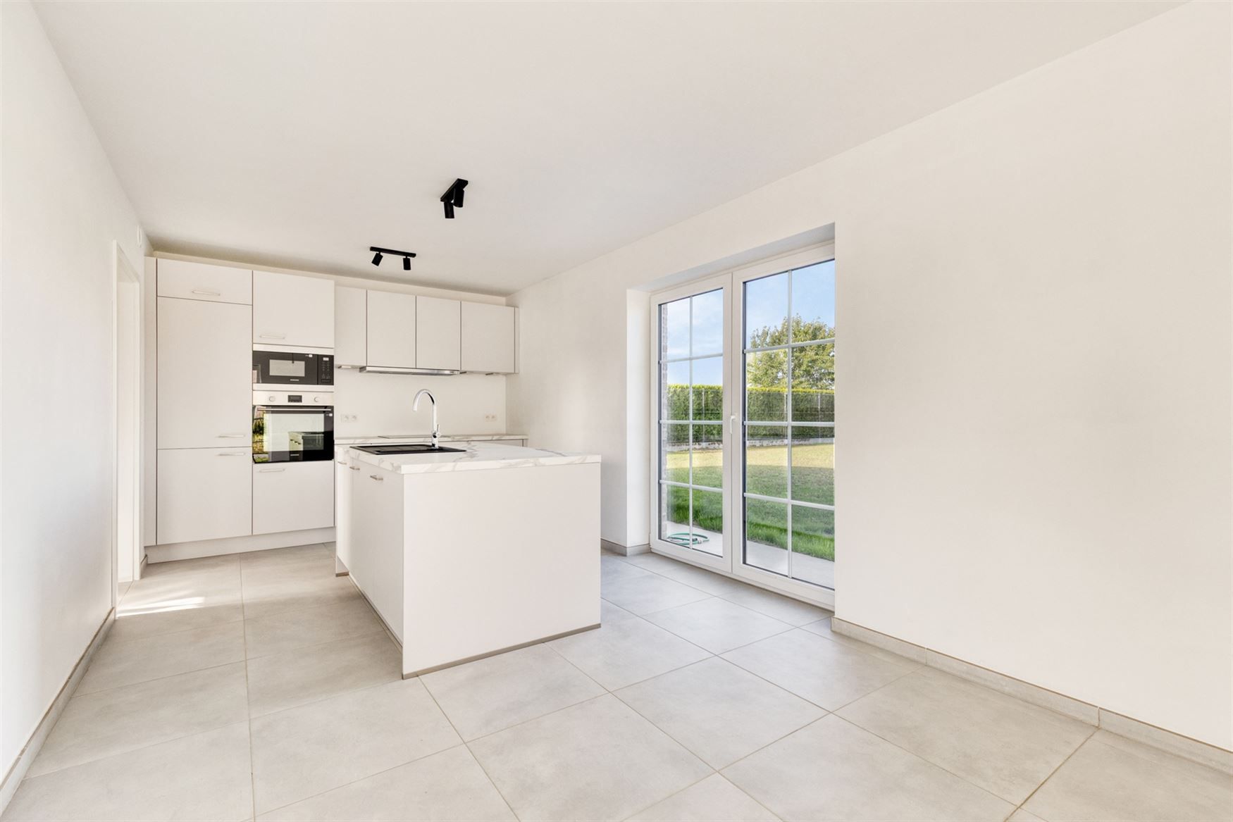 Nieuwbouwwoning op absolute topligging foto 7