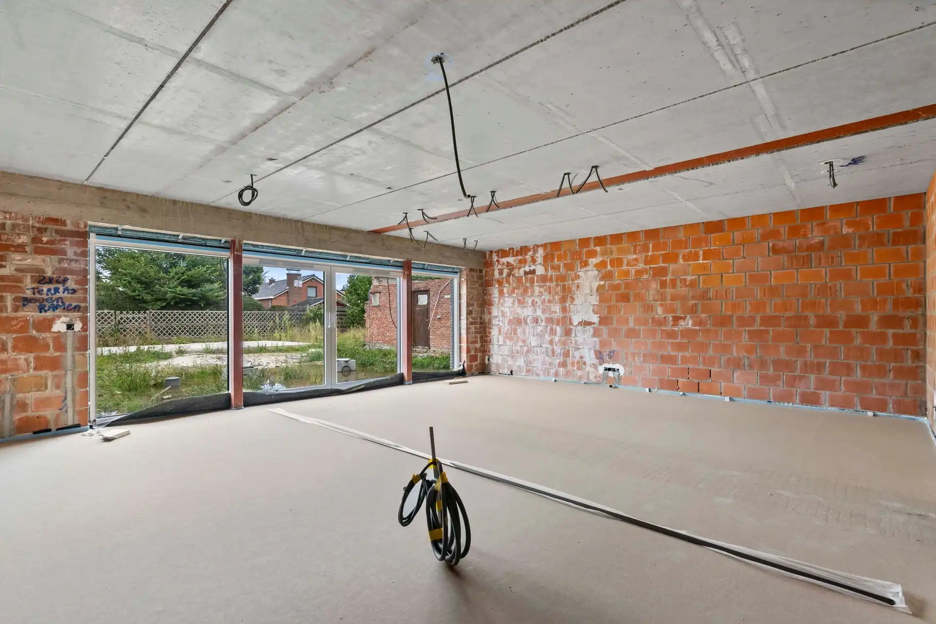 Ruim gelijkvloers nieuwbouwappartement te Stekene foto 5