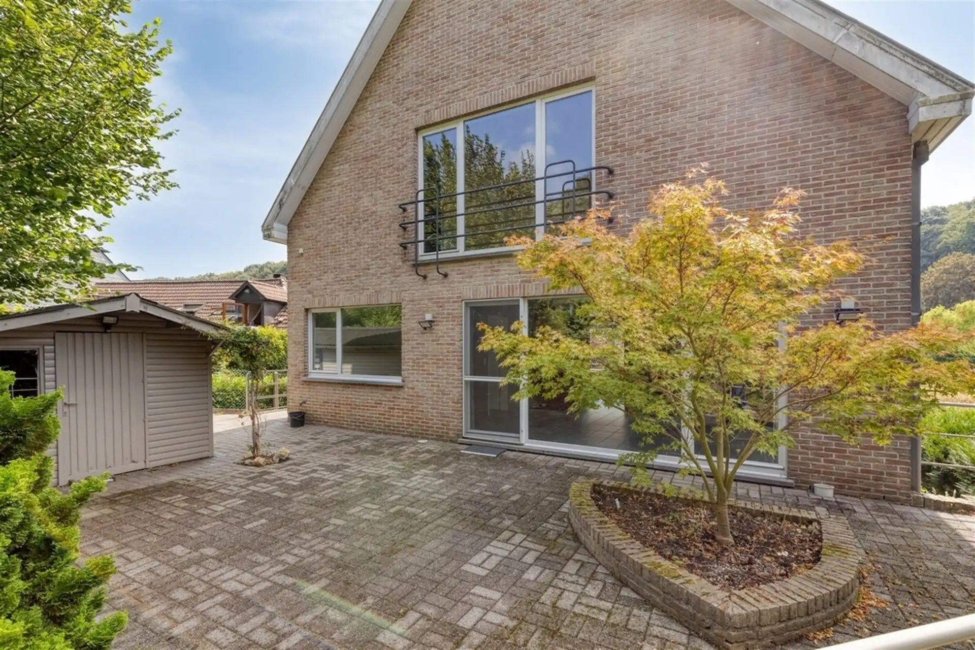 Recente en instapklare villa met 3/4 slaapkamers + bureau foto 6