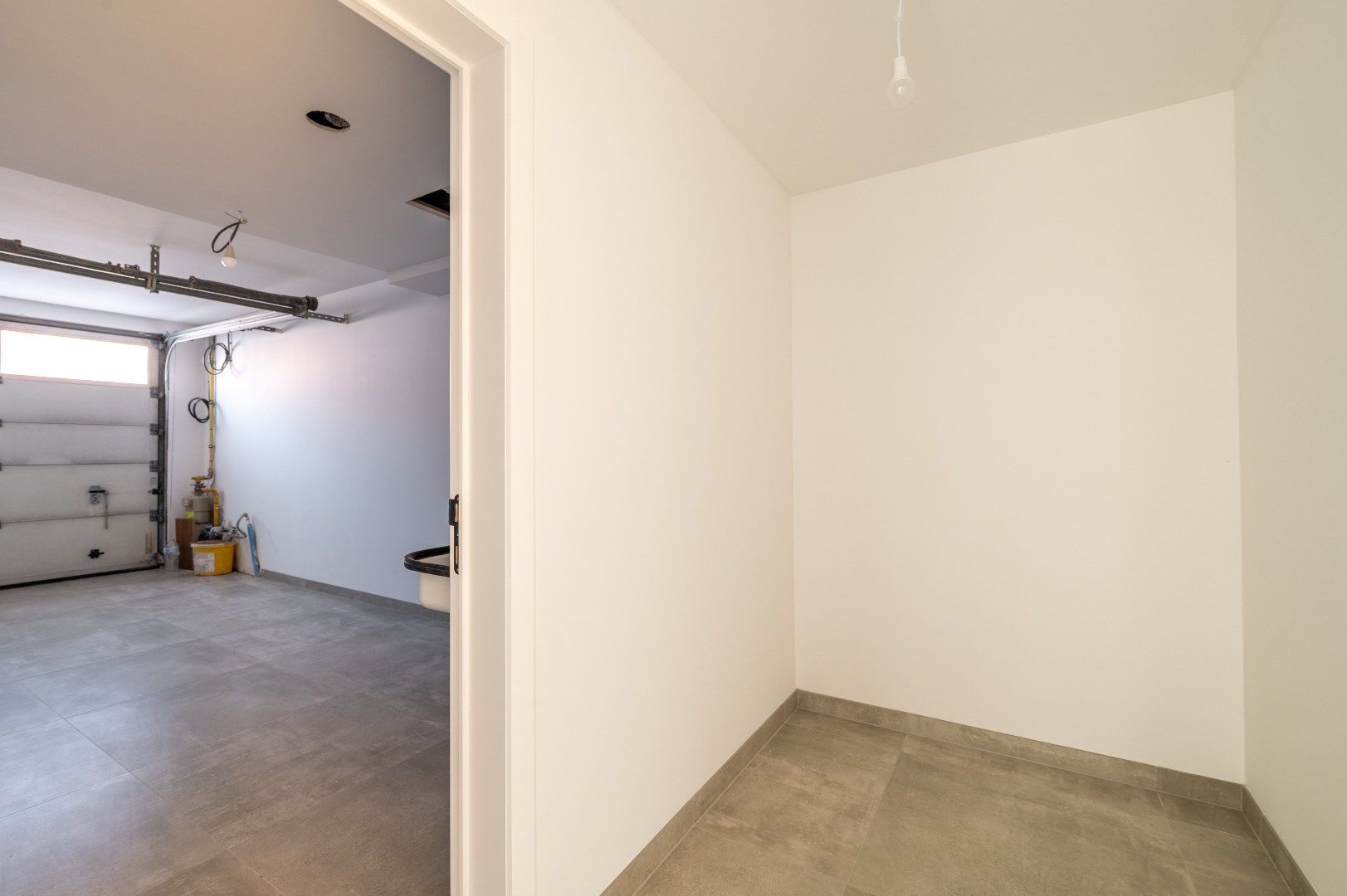 Instapklare gezinswoning met garage, 5 slaapkamers, 2 badkamers én een zonnige tuin foto 10