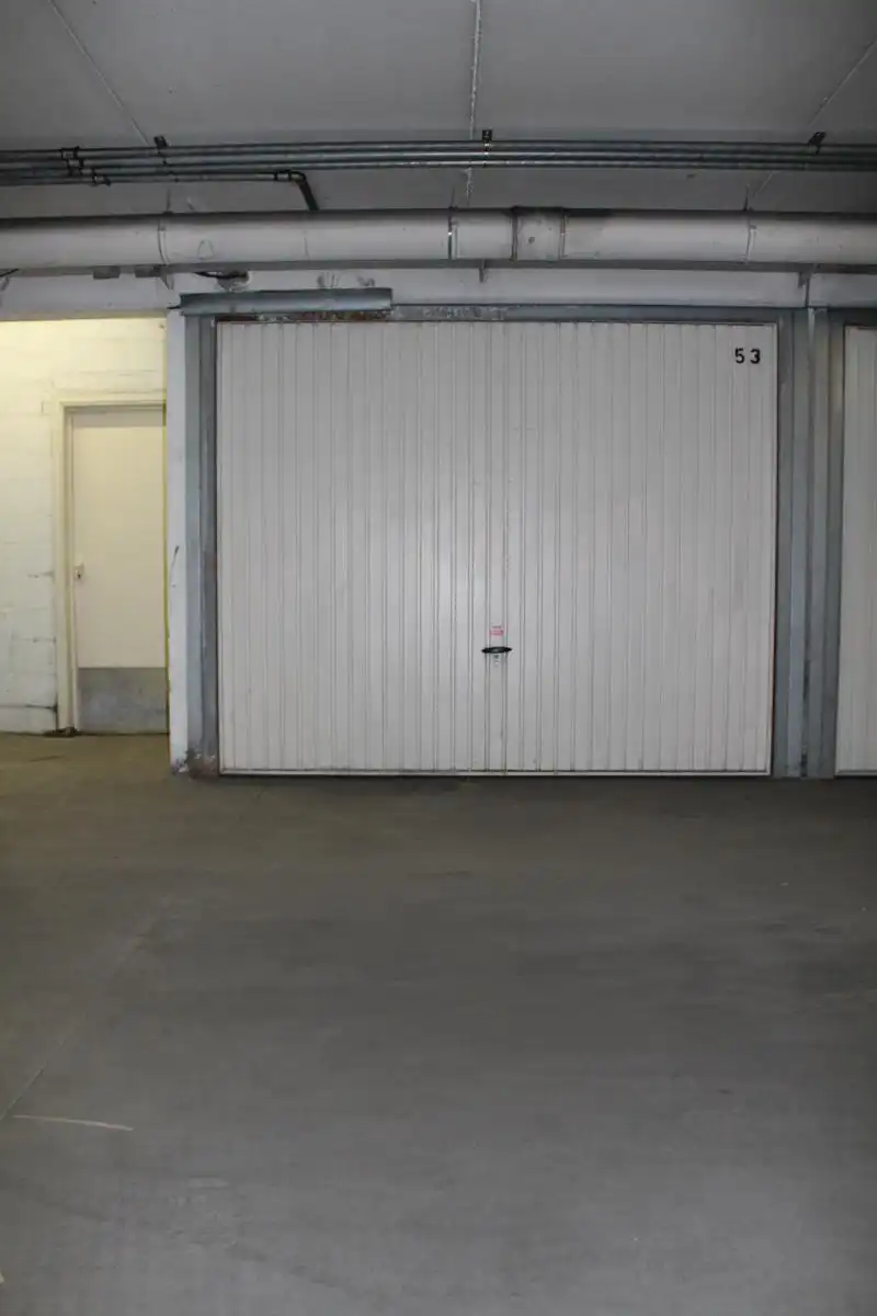 Garage te huur foto 3