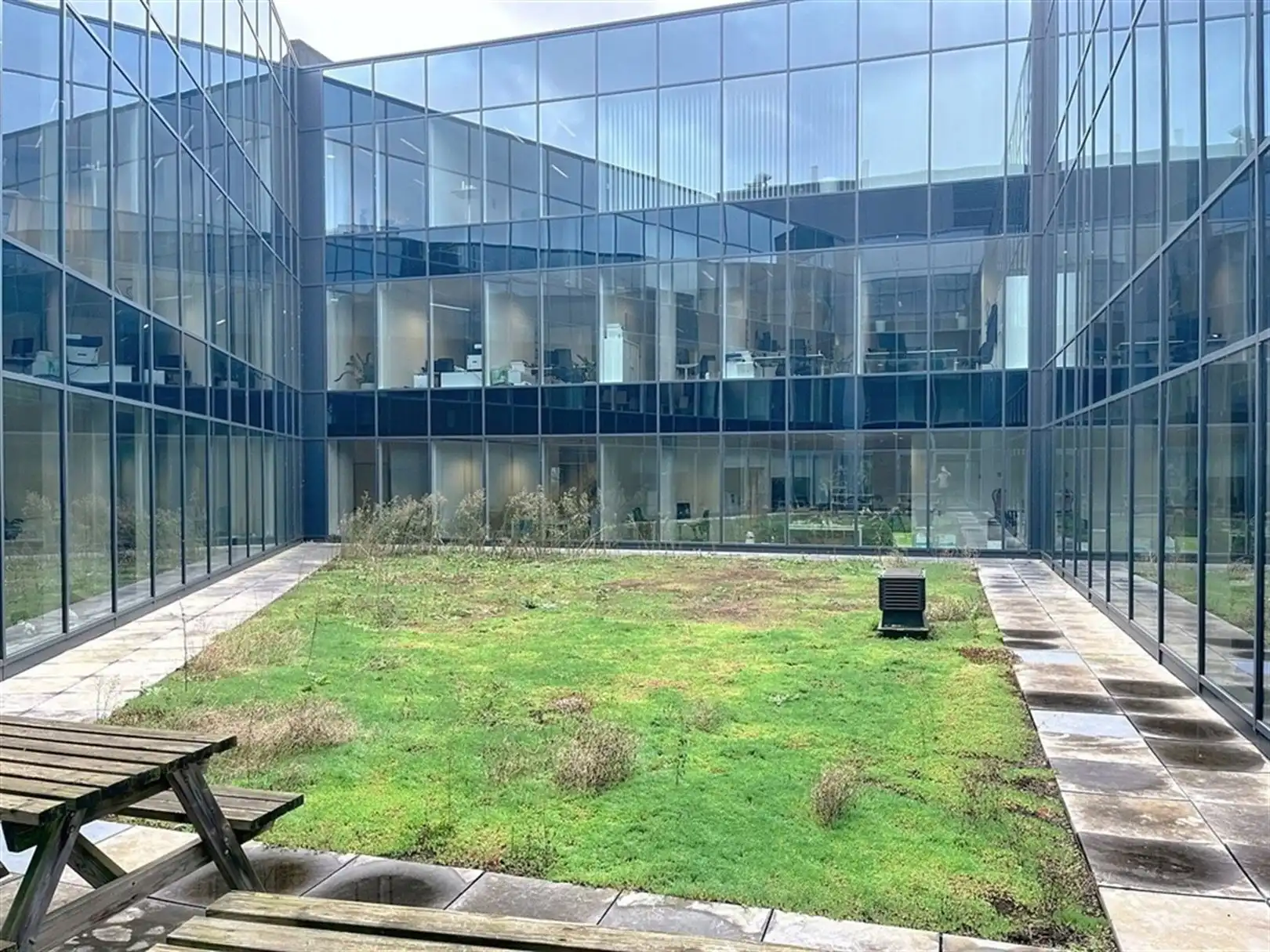Instapklaar kantoor op wandelafstand van station Leuven te huur foto 6