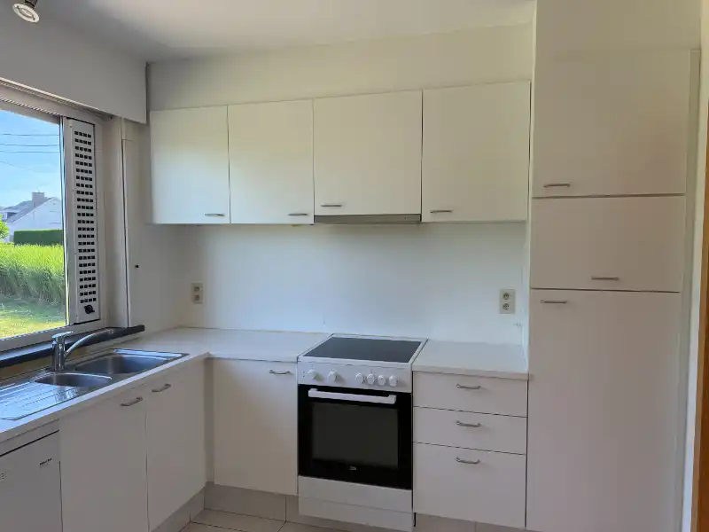 Ruime villa op een landelijke perceel met een oppervlakte van 940m² ! foto 8