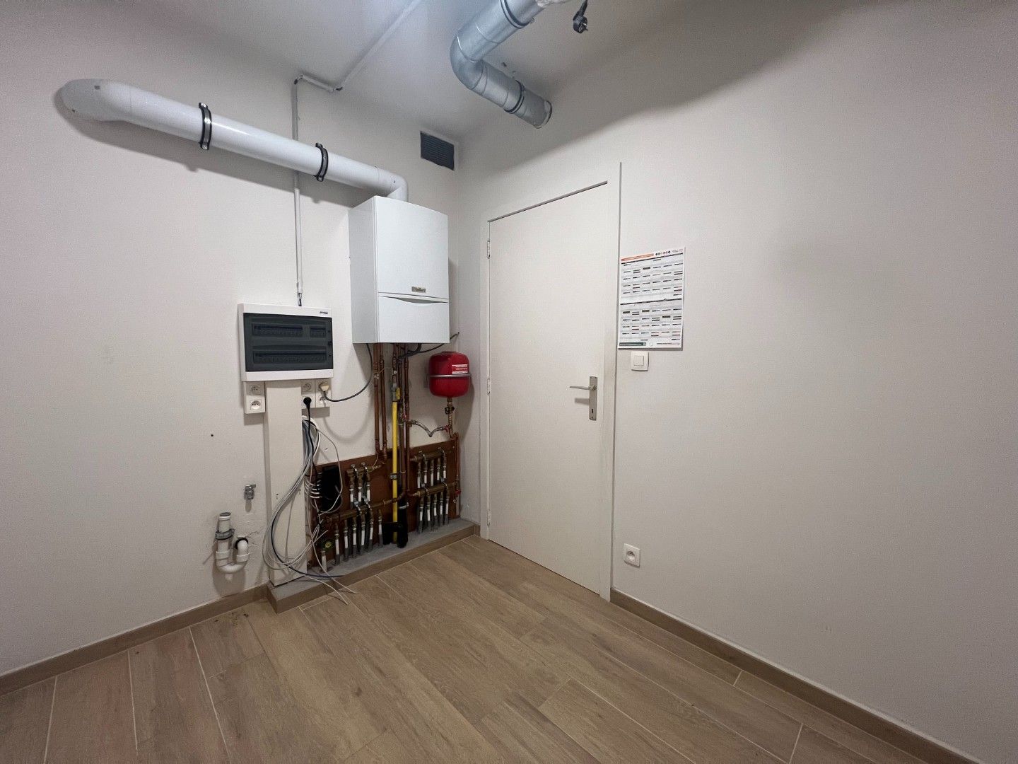 Vernieuwd gelijkvloers appartement met tuin en garage – Evergemsesteenweg 119, Wondelgem 🌿🚲 foto 13