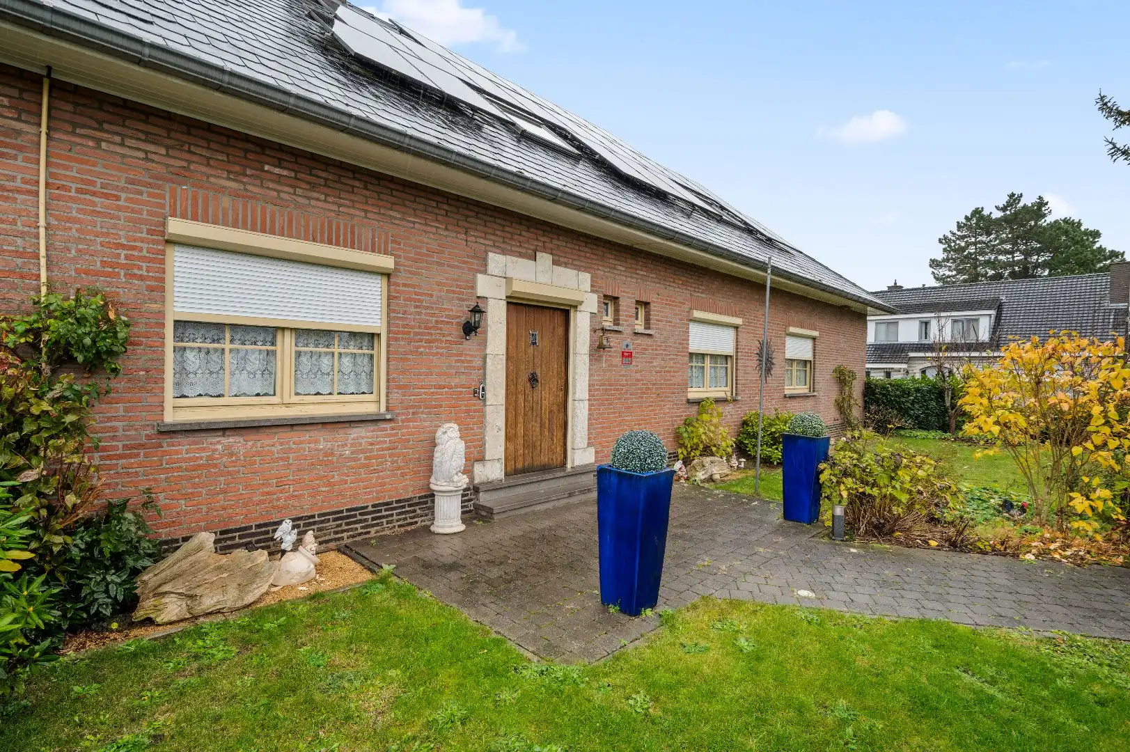 Veelzijdige villa met extra woonunit in het rustige Kumtich foto 3
