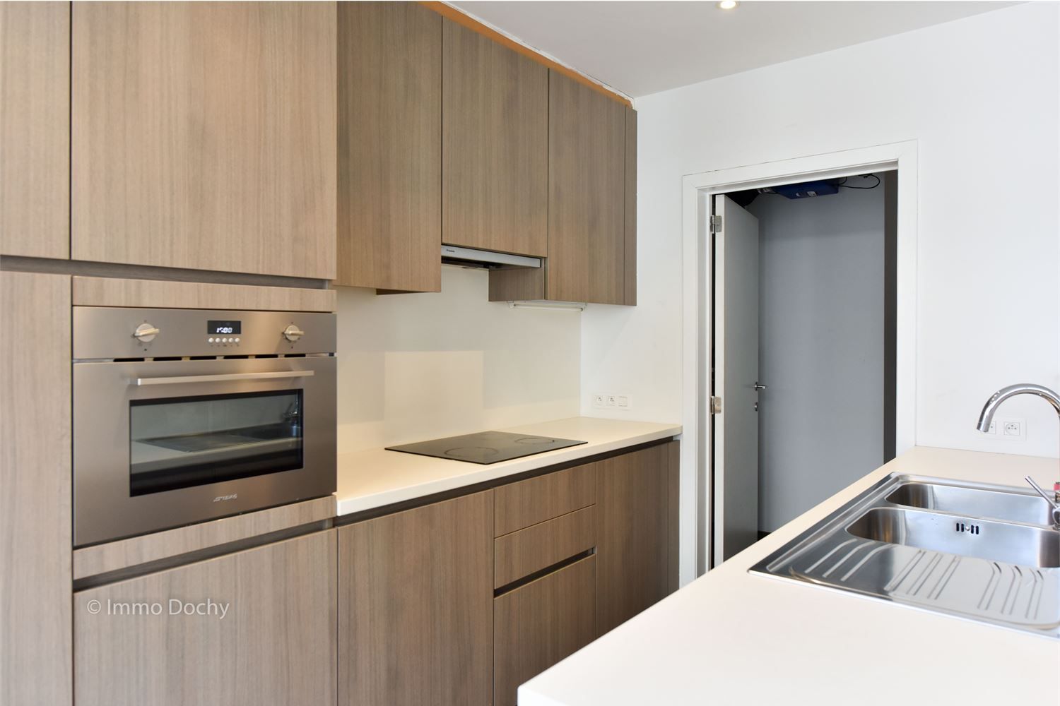 Recent gebouwd en uiterst centraal gelegen appartement | Holstraat foto 3