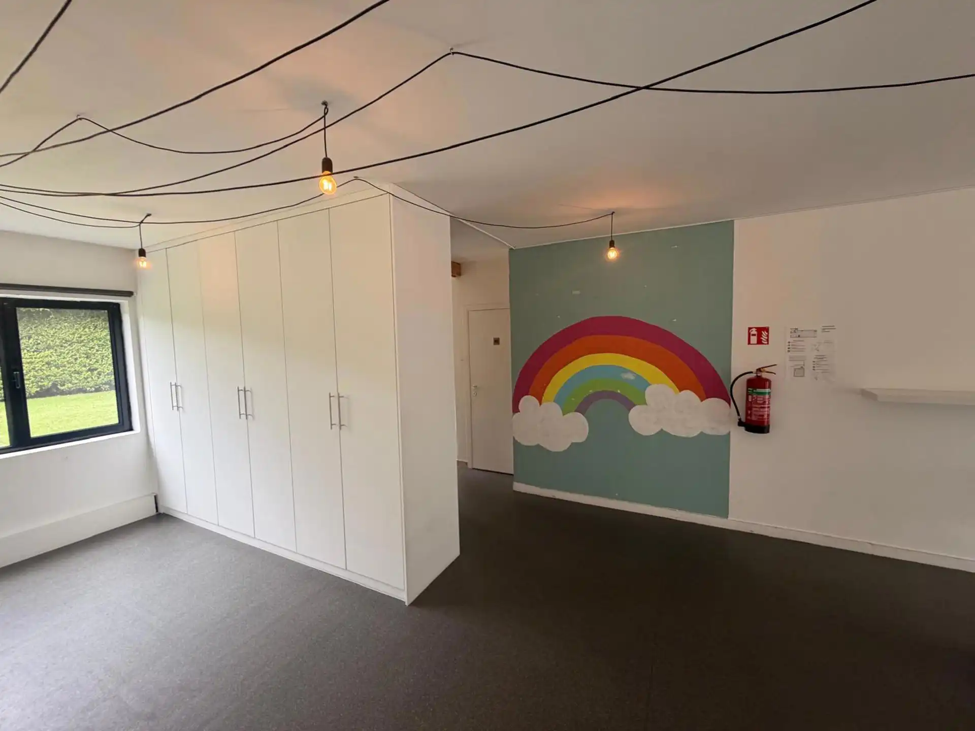 Gelijkvloers kantoor 104 m² te huur in Merksem   foto 4