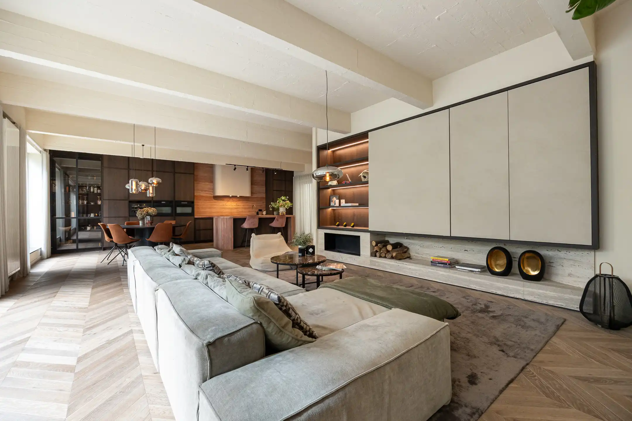 ANTWERPEN-ZUID - Achterhuis met terras en garage foto 3