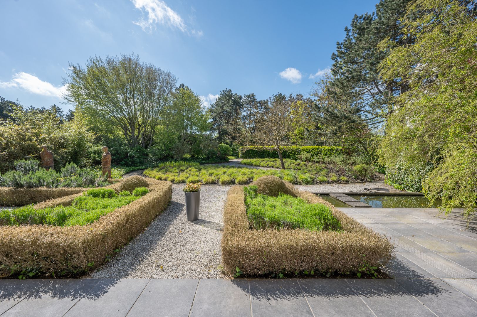 Prachtig gelijkvloers appartement met tuin ideaal gelegen aan de Zwinlaan foto 27