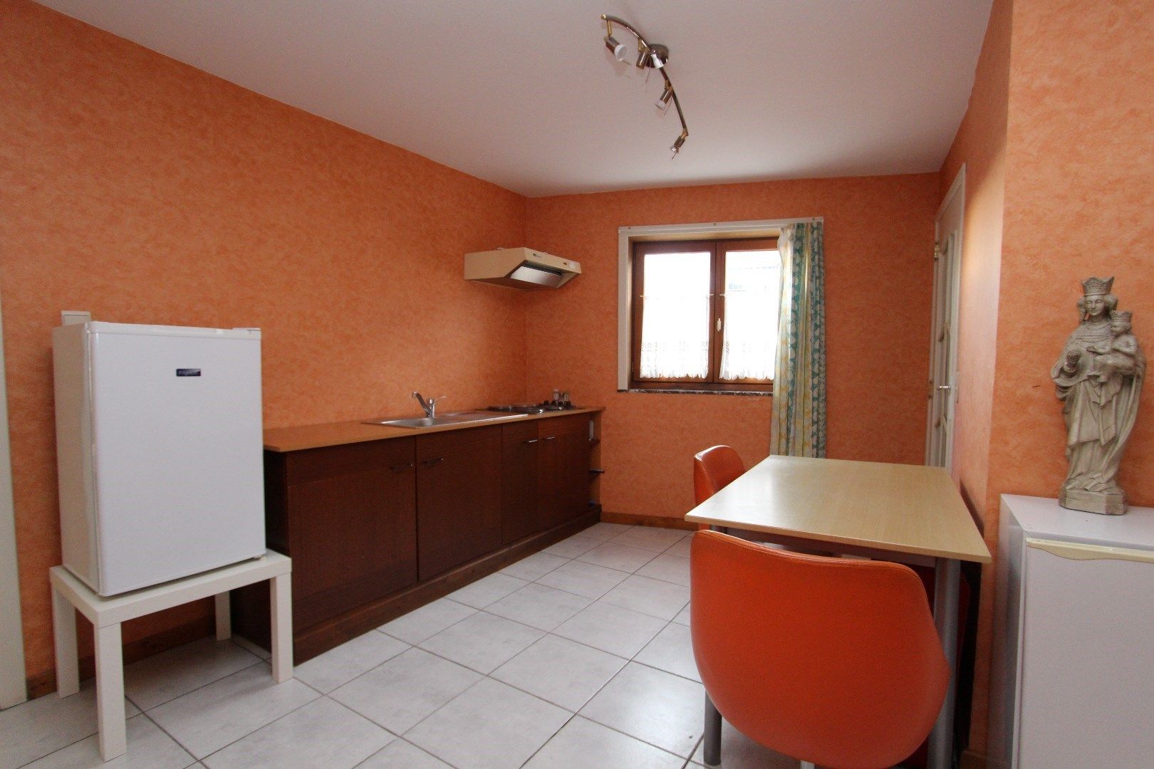 Ruime woning met garage en binnenkoer - centrum Tongeren foto 10