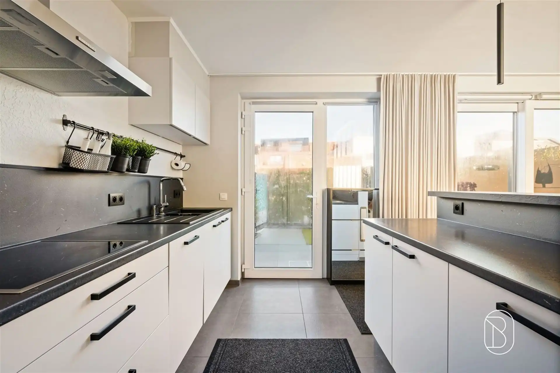 Recente en energiezuinige woning met 3 slk en garagebox foto 11