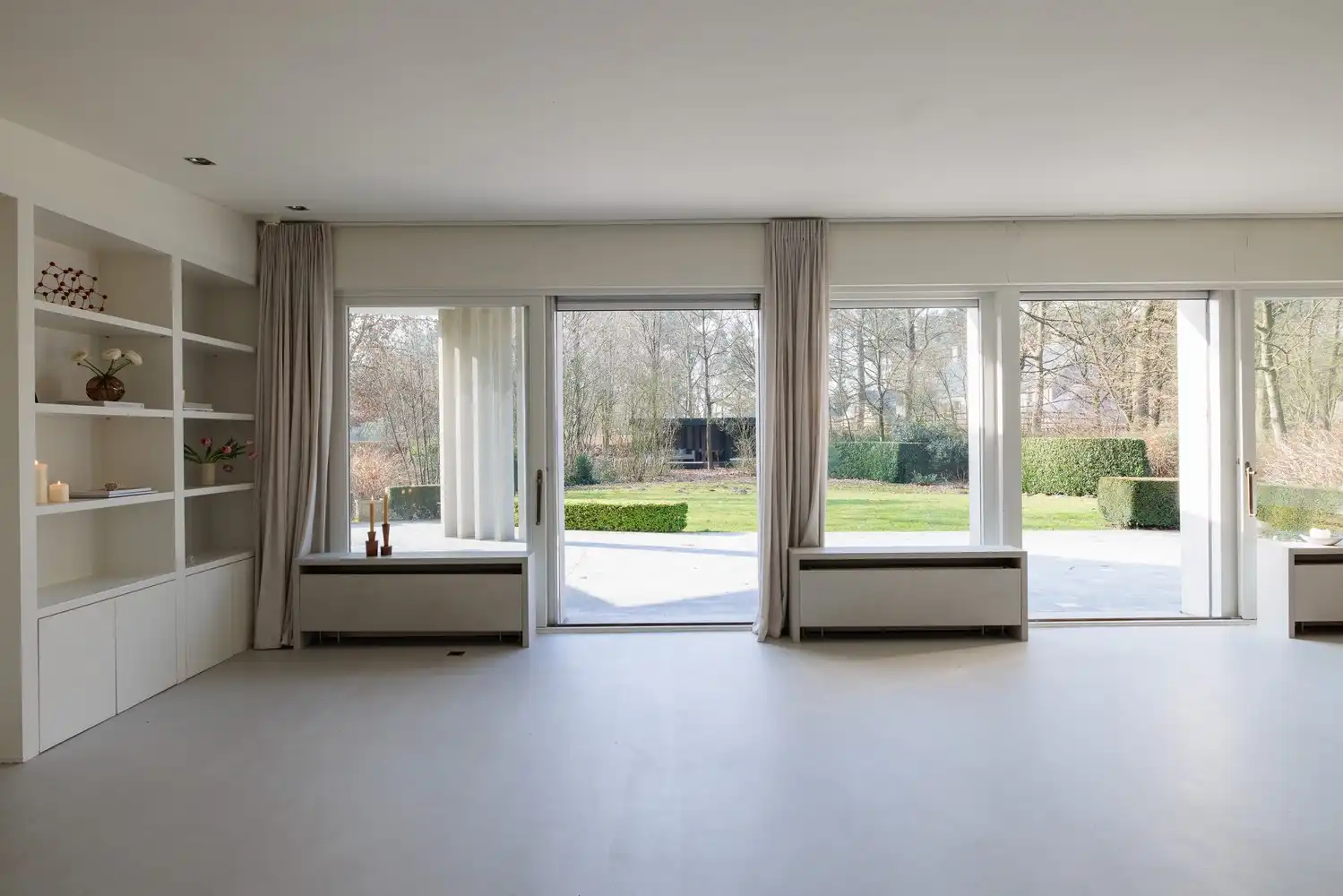 Architecturale woning op een perceel van ca. 4.162m² foto 7