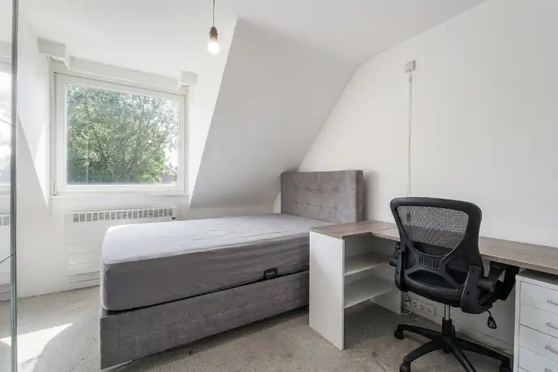 Karaktervolle woning OB - 5 slpkmrs - stadsrand Lokeren. foto 20