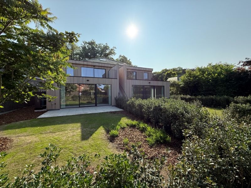 Exclusieve en instapklare luxeappartementen in Mariakerke – energiezuinig en ruim wonen in een groene omgeving foto {{pictureIndex}}