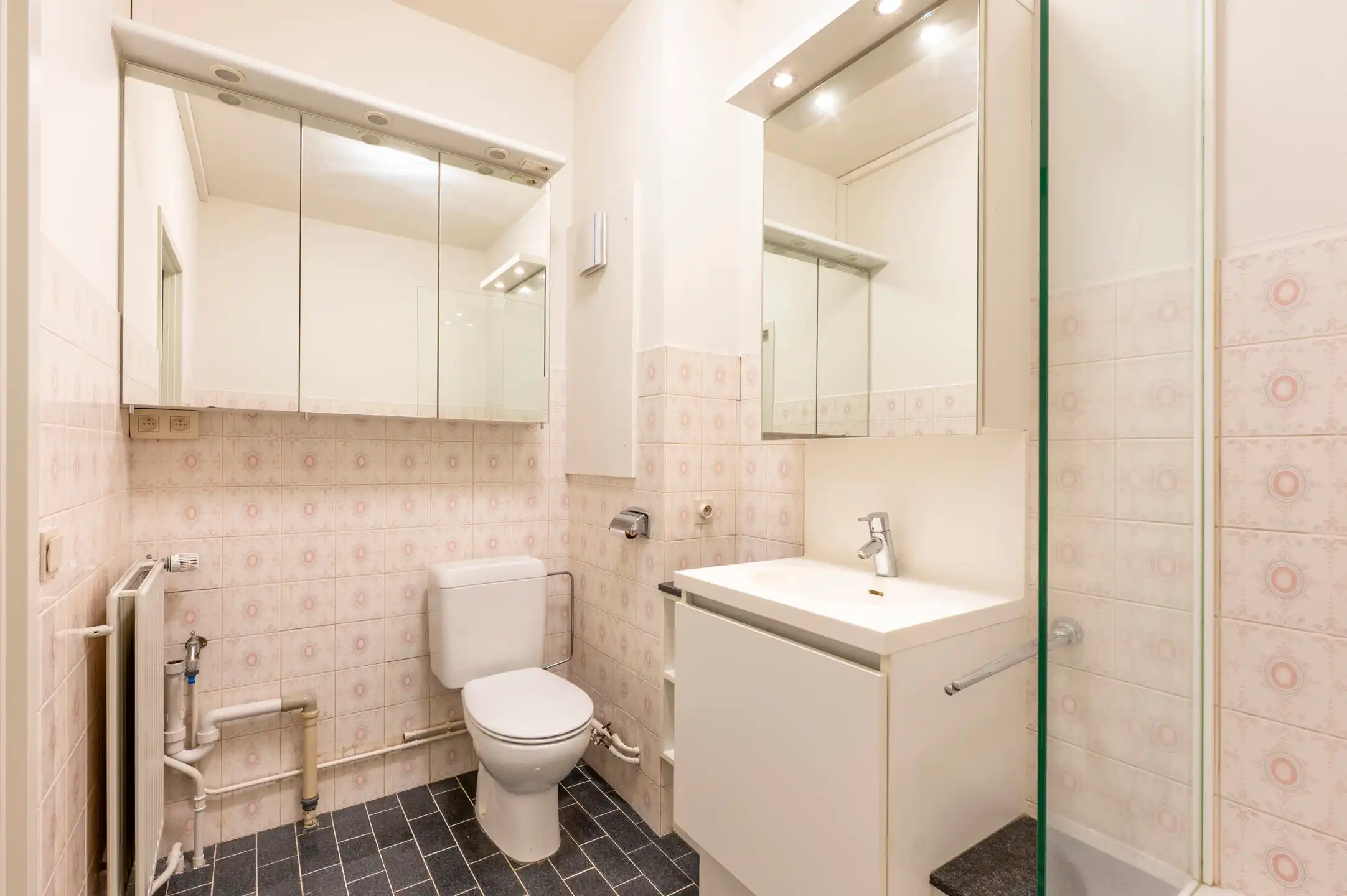 Instapklare studio met uitzicht & balkon in centrum foto 11