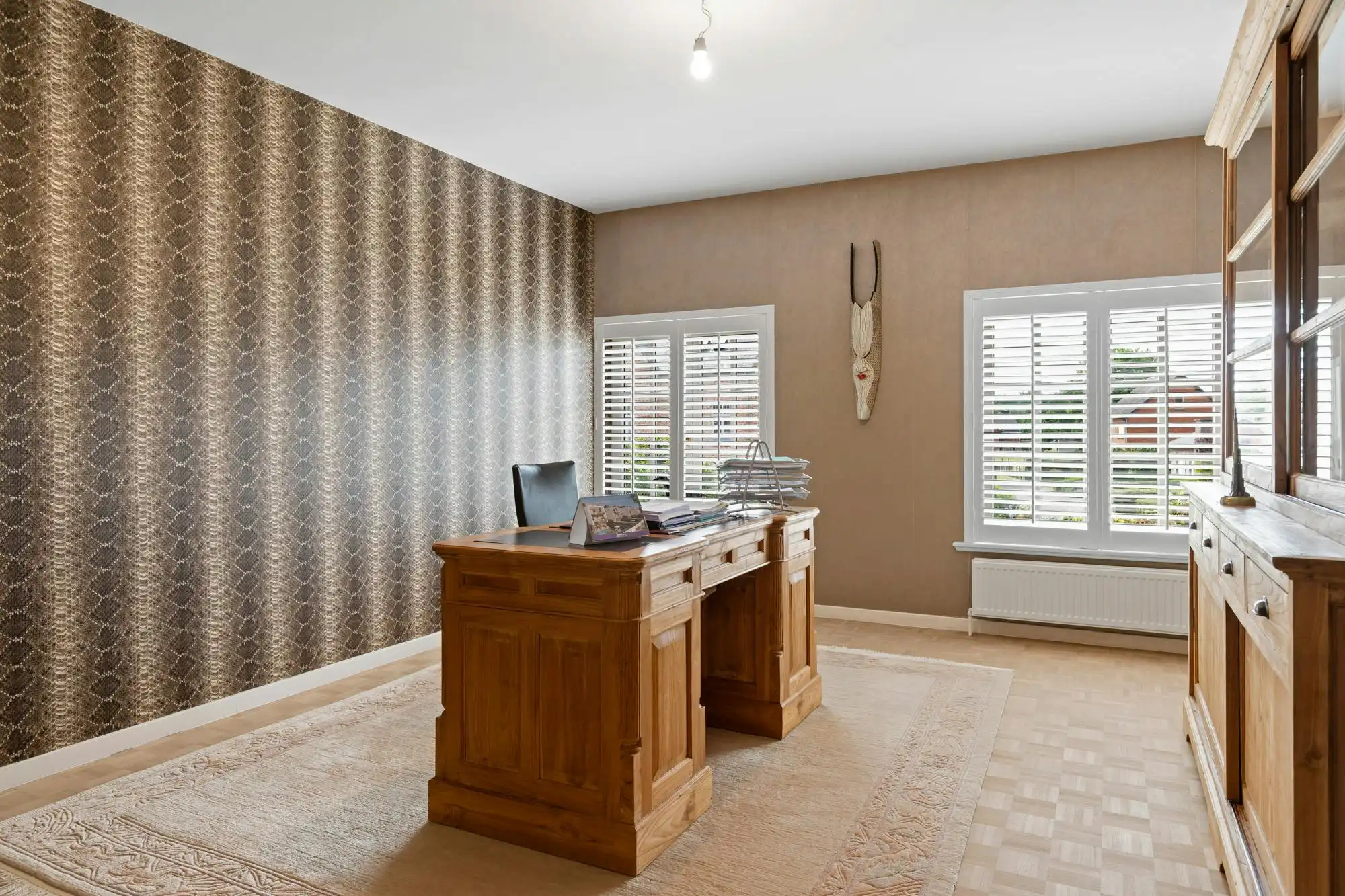 Villa met praktijkruimte en weilanden te koop in Geel foto 35