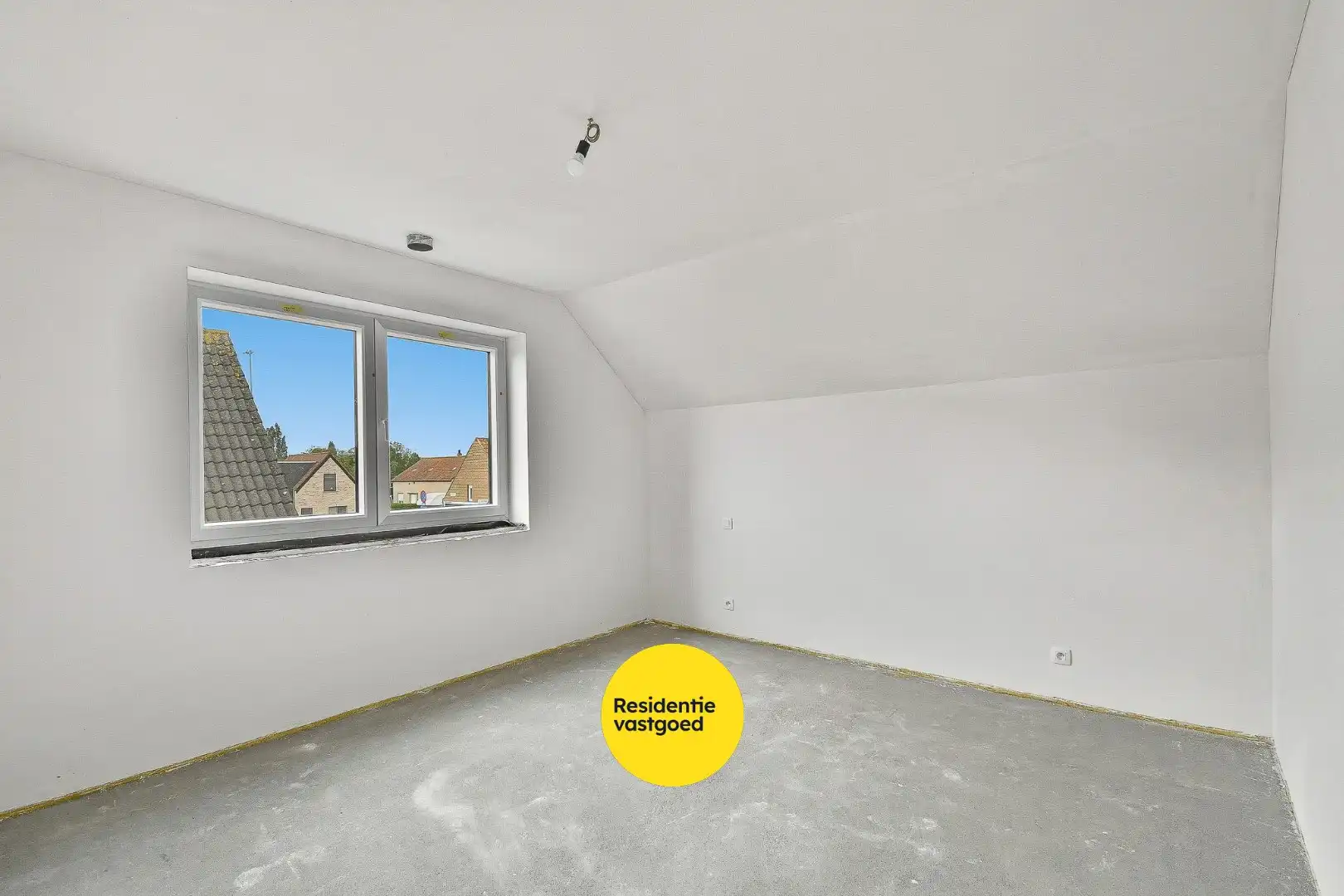 Gezinswoning met drie slaapkamers op goeie locatie foto 14