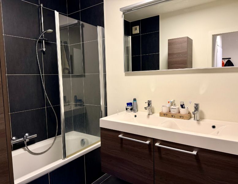 MODERN APPARTEMENT TYPE 2 SLAAPKAMERS MET TERRAS EN AUTOSTAANPLAATS foto 8