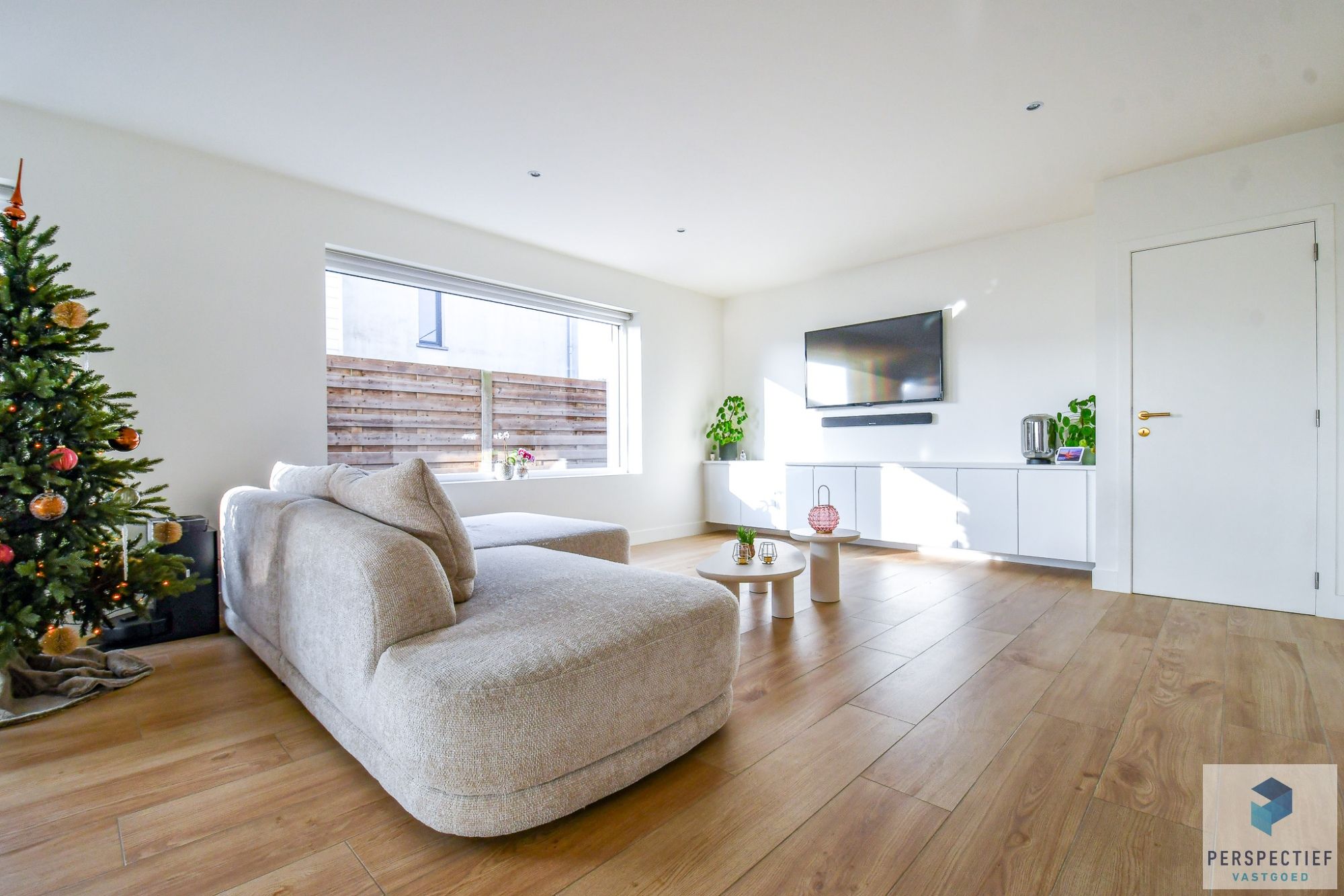 IN OPTIE NA 1 WEEK - COMPROMIS IN OPMAAK | Recente (2021) RUIME hedendaagse woning met GROTE tuin en LANDELIJK UITZICHT foto 3